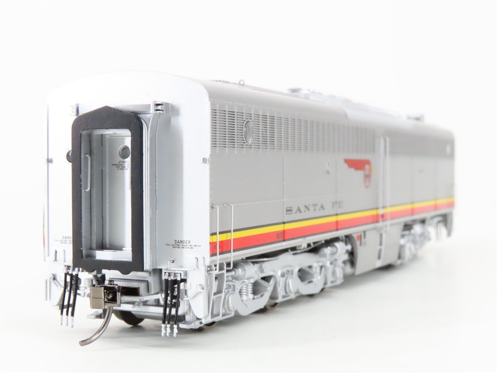 HO Scale Rapido 23546 ATSF Santa Fe Alco PA-1/PB-1 Diesel Loco Set wDCC & Sound