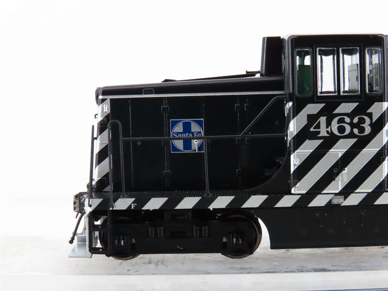HO Scale Rapido 48501 ATSF Santa Fe GE 44-Tonner Diesel Loco #463 wDCC & Sound