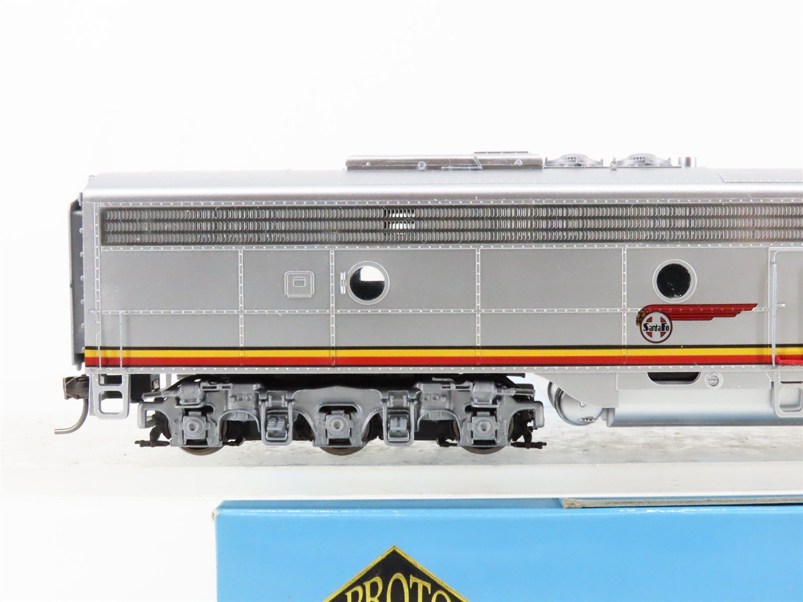 HO Scale Proto 2000 30794 ATSF Santa Fe E8/9B Diesel Locomotive #80A