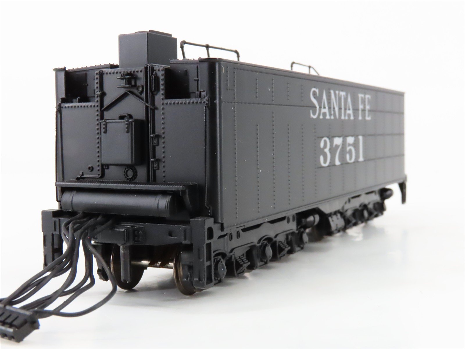 HO Scale Broadway Limited BLI 4593 ATSF Santa Fe 4-8-4 Steam #3751 wParagon3