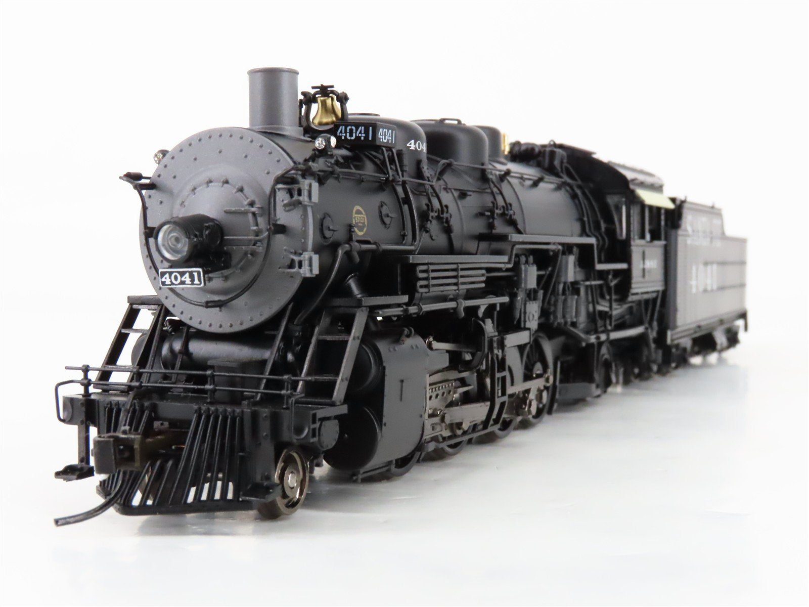 HO Scale Broadway Limited BLI 4761 ATSF Santa Fe 2-8-2 Steam #4041 wParagon4