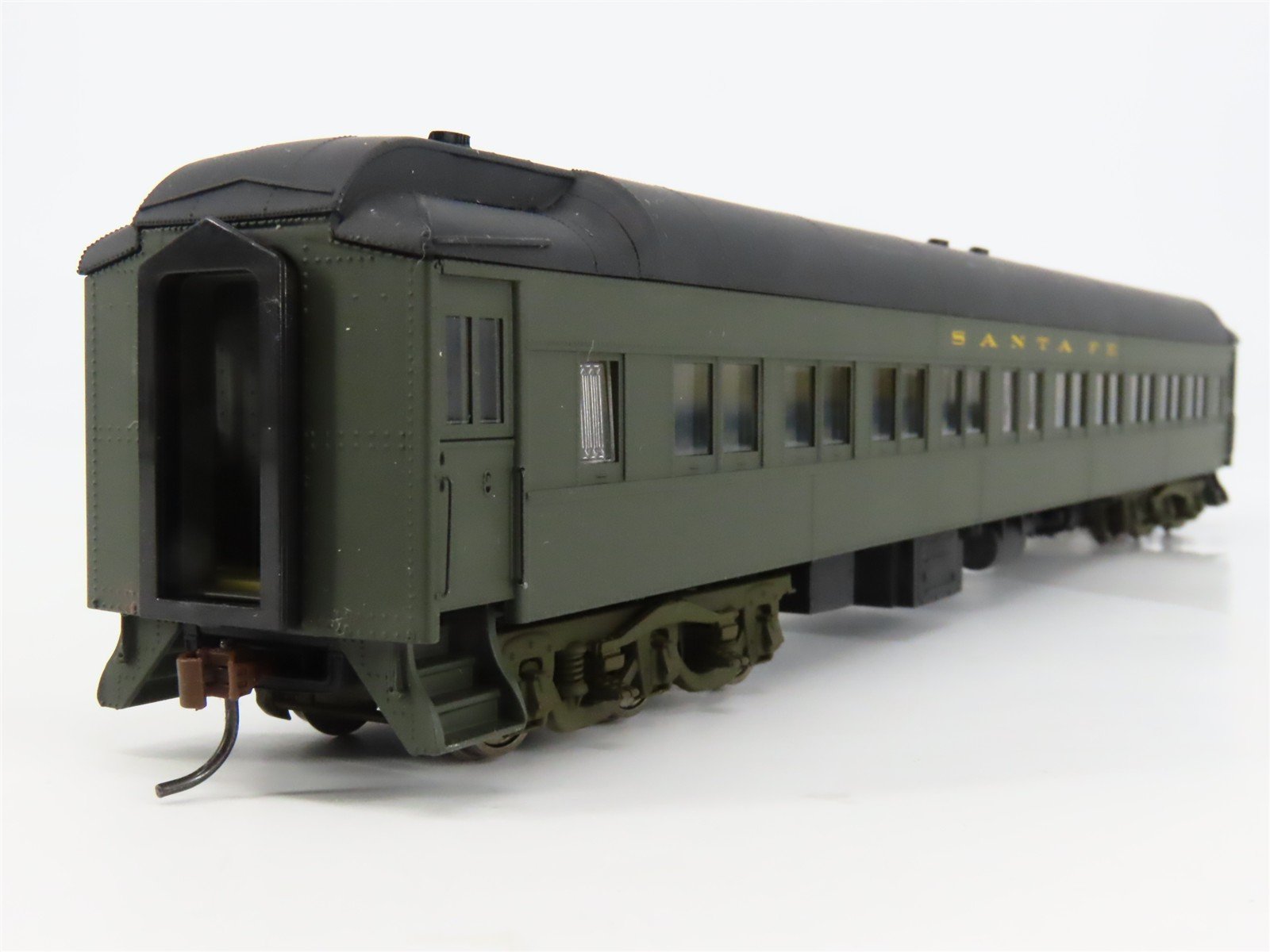 HO Scale Walthers 932-10402 ATSF Santa Fe Pullman Heavyweight Passenger Car