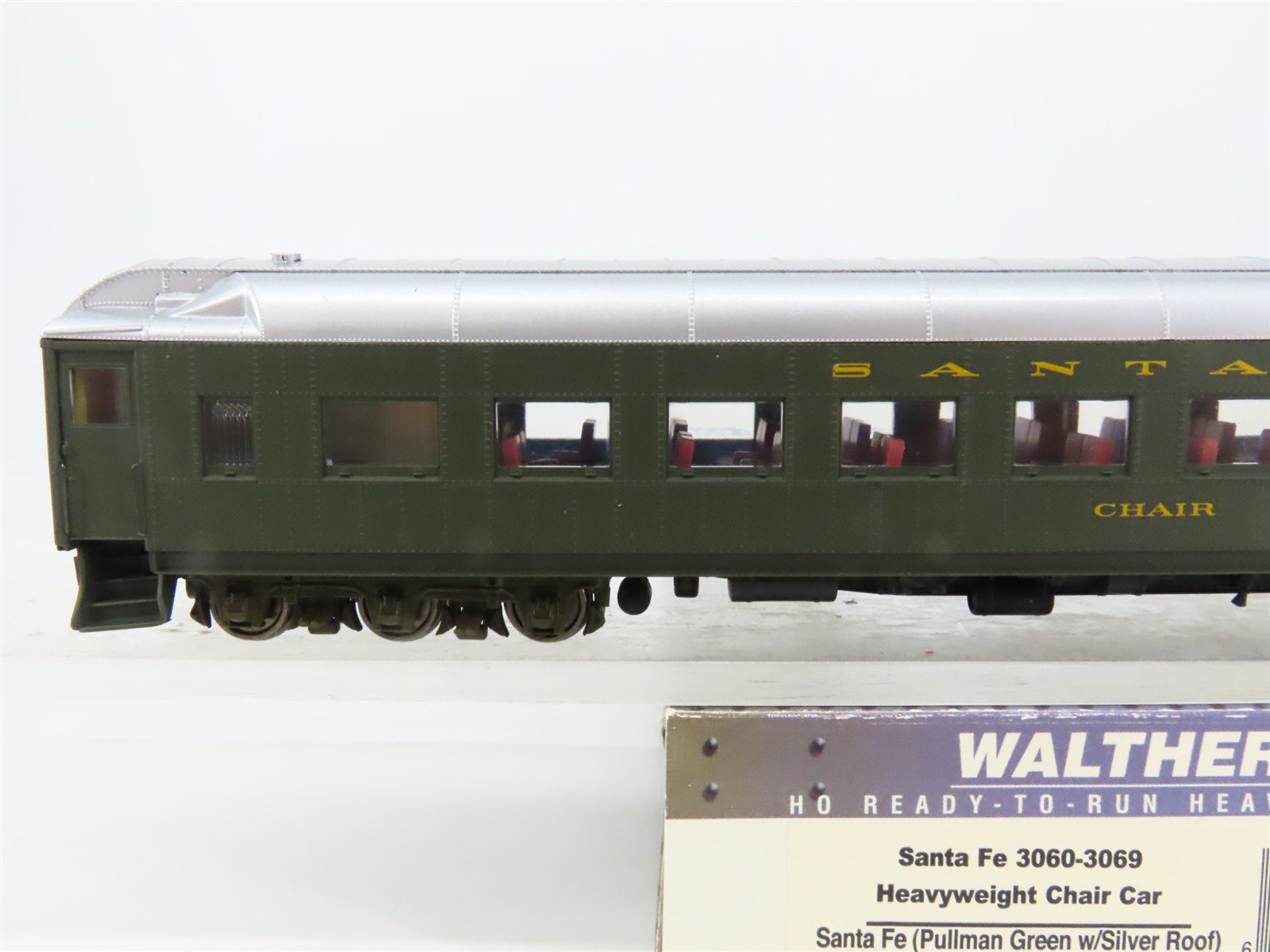 HO Scale Walthers 932-10352 ATSF Santa Fe Heavyweight Chair Passenger Car
