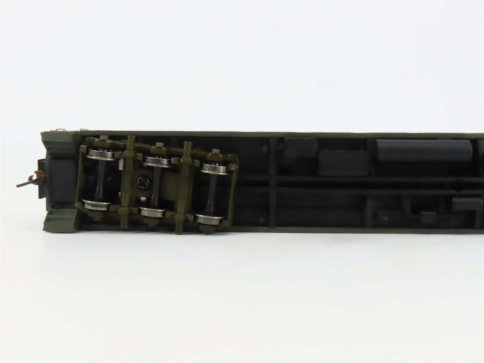HO Scale Walthers 932-10352 ATSF Santa Fe Heavyweight Chair Passenger Car