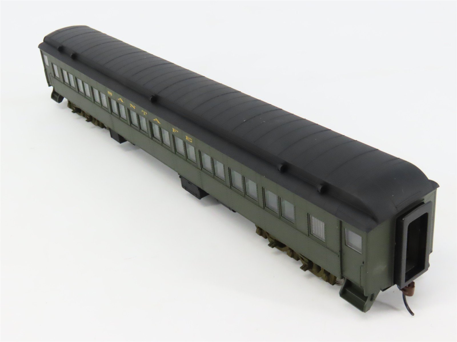 HO Scale Walthers 932-10102 ATSF Santa Fe Heavyweight Window Coach Passenger
