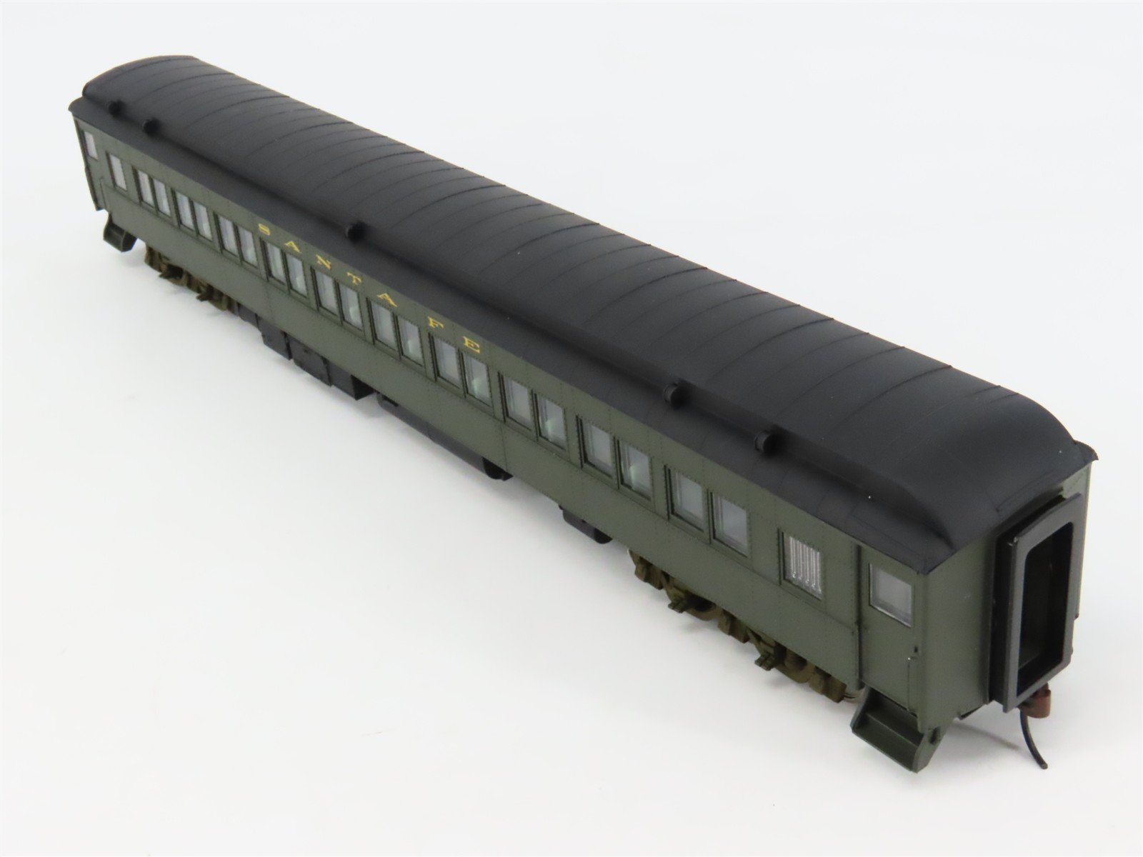 HO Scale Walthers 932-10102 ATSF Santa Fe Heavyweight Window Coach Passenger
