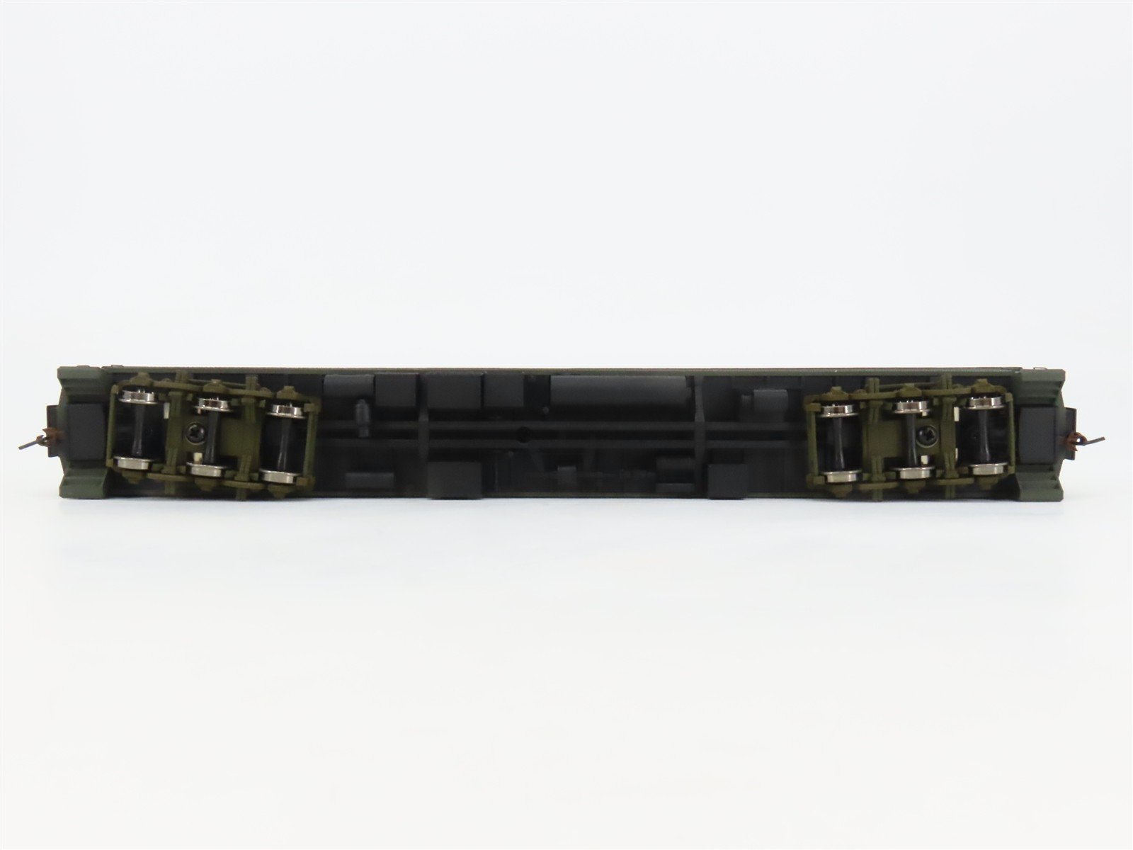 HO Scale Walthers 932-10102 ATSF Santa Fe Heavyweight Window Coach Passenger