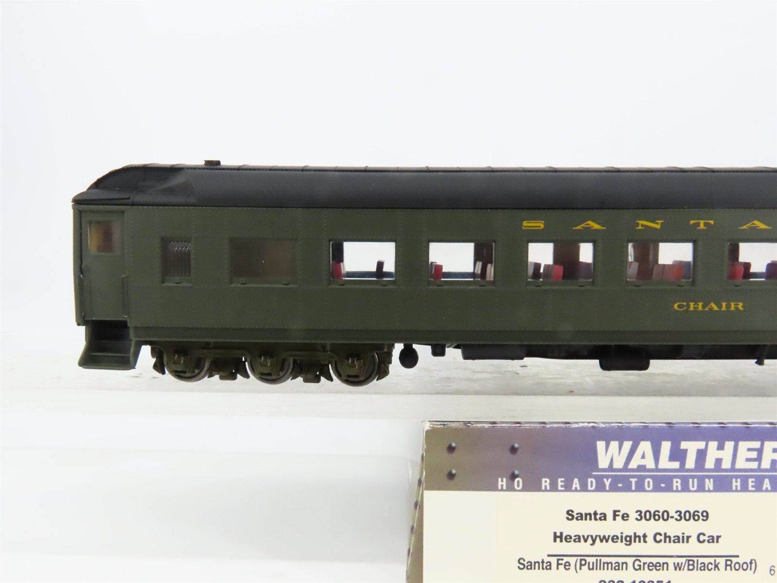 HO Scale Walthers 932-10351 ATSF Santa Fe Heavyweight Chair Passenger Car