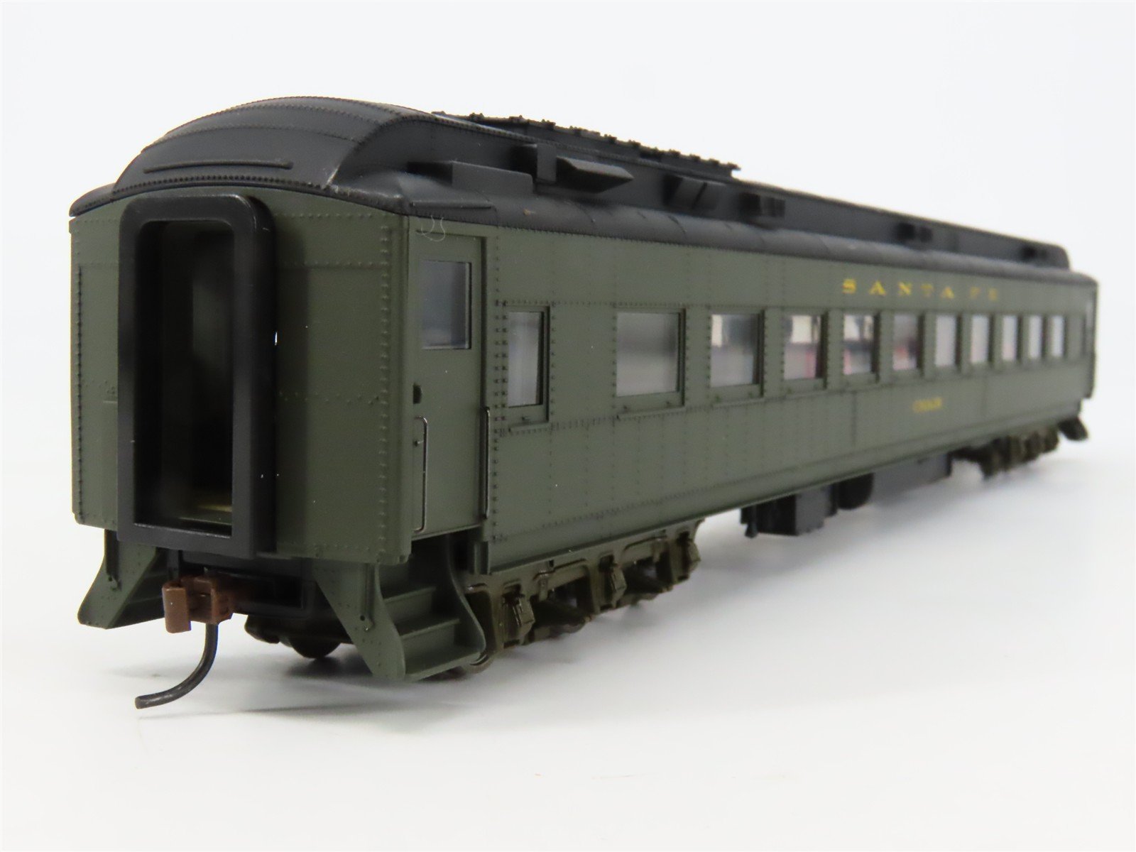 HO Scale Walthers 932-10351 ATSF Santa Fe Heavyweight Chair Passenger Car