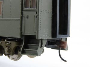 HO Scale Walthers 932-10202 ATSF Santa Fe Pullman Heavyweight Passenger Car
