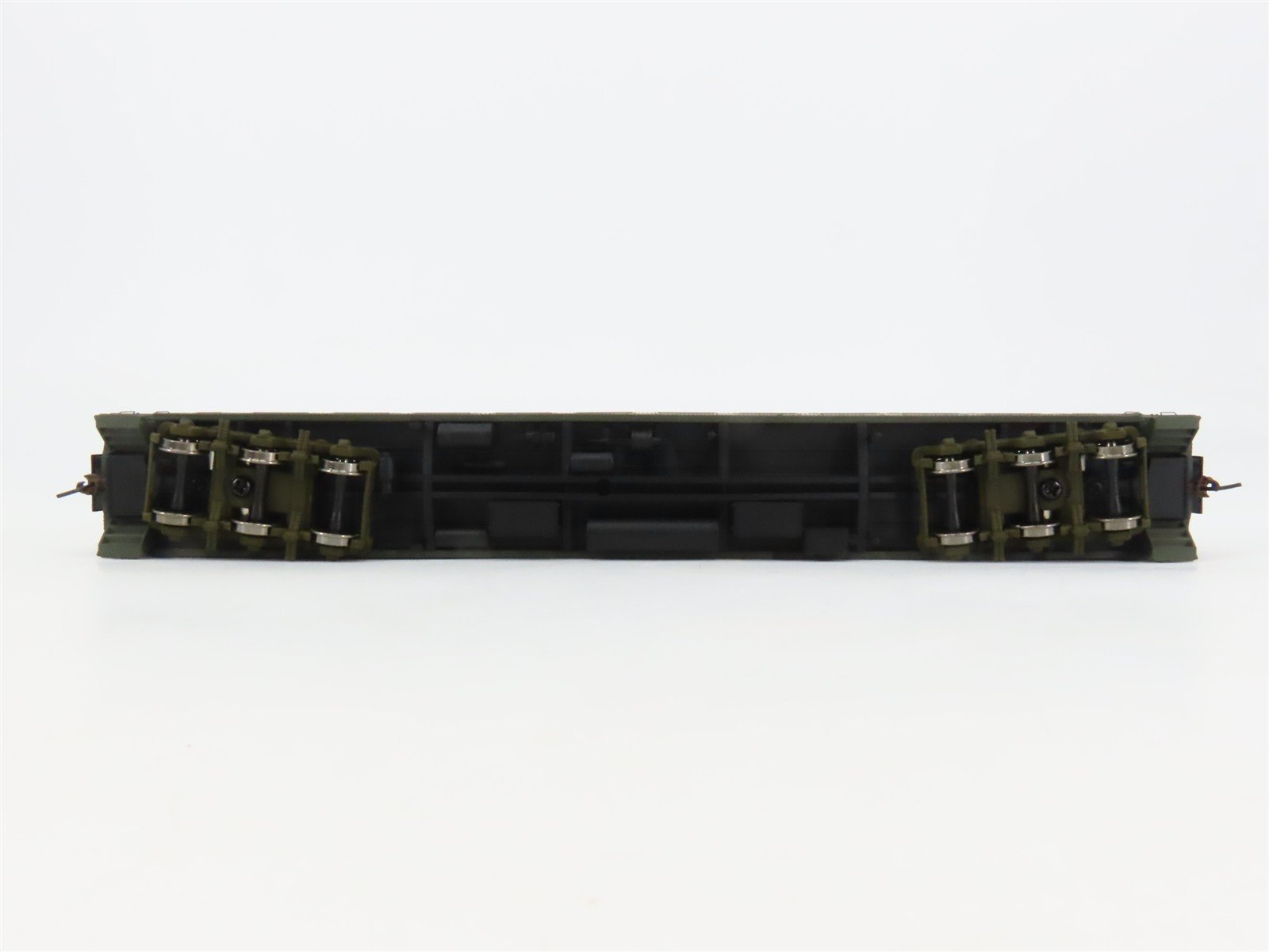 HO Scale Walthers 932-10351 ATSF Santa Fe Heavyweight Chair Passenger Car