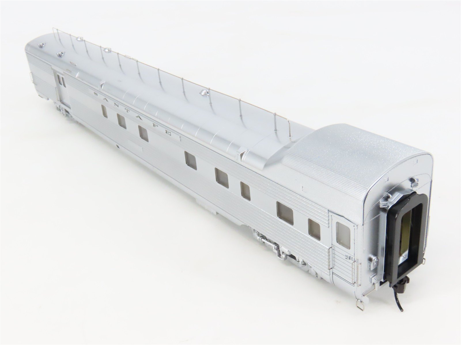 HO Scale Walthers 932-9750 ATSF Santa Fe Railroad 85' Baggage-Dorm Passenger Car