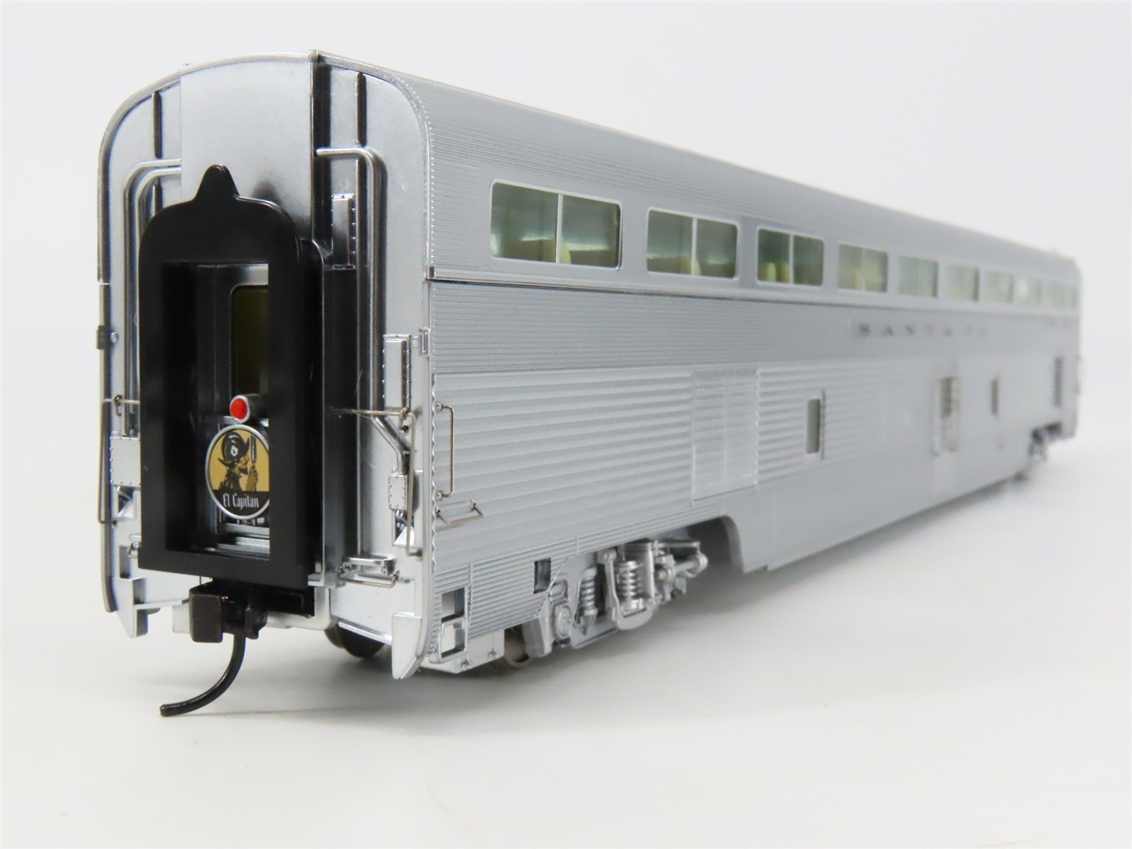 HO Scale Walthers 932-9761 ATSF Santa Fe 85' Budd Hi-Level Coach Passenger Car