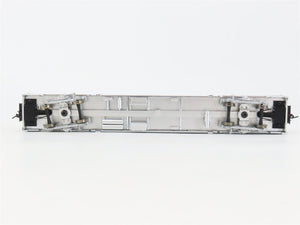 HO Scale Walthers 932-9740 ATSF Santa Fe Railroad 73' Budd Baggage Passenger Car