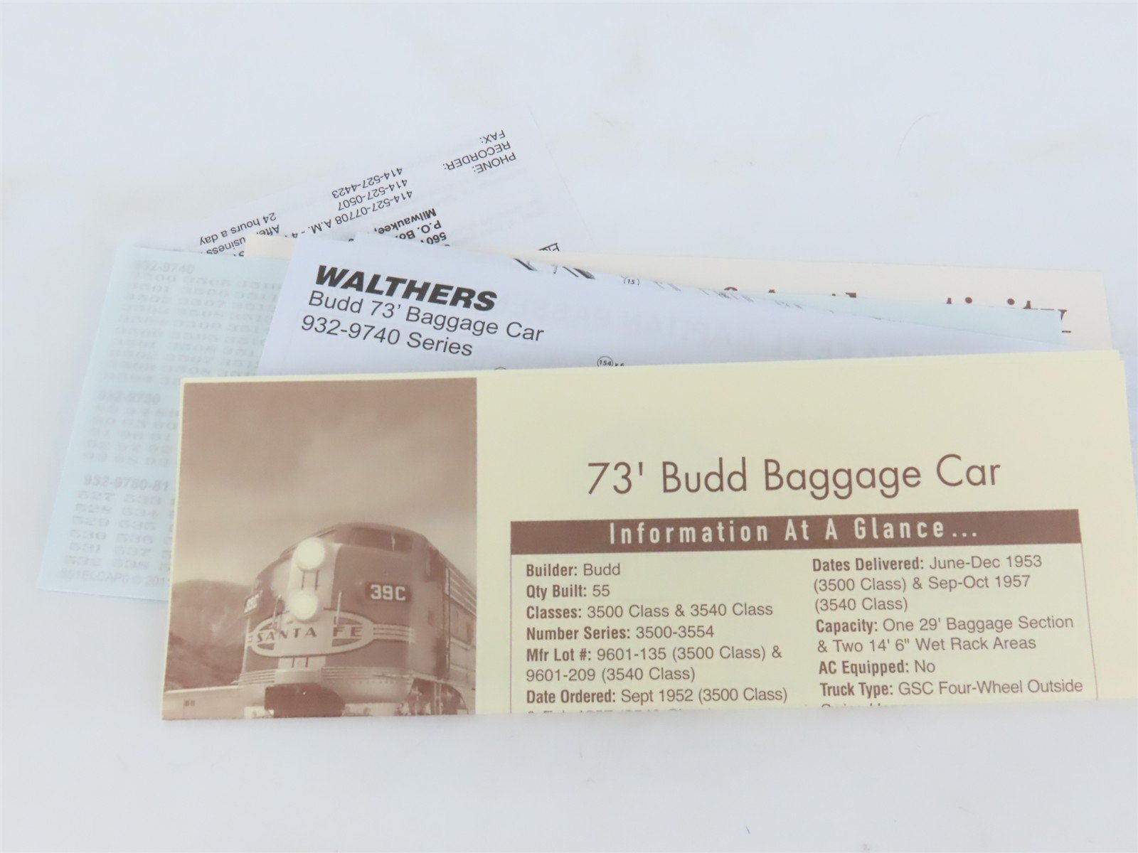HO Scale Walthers 932-9740 ATSF Santa Fe Railroad 73' Budd Baggage Passenger Car