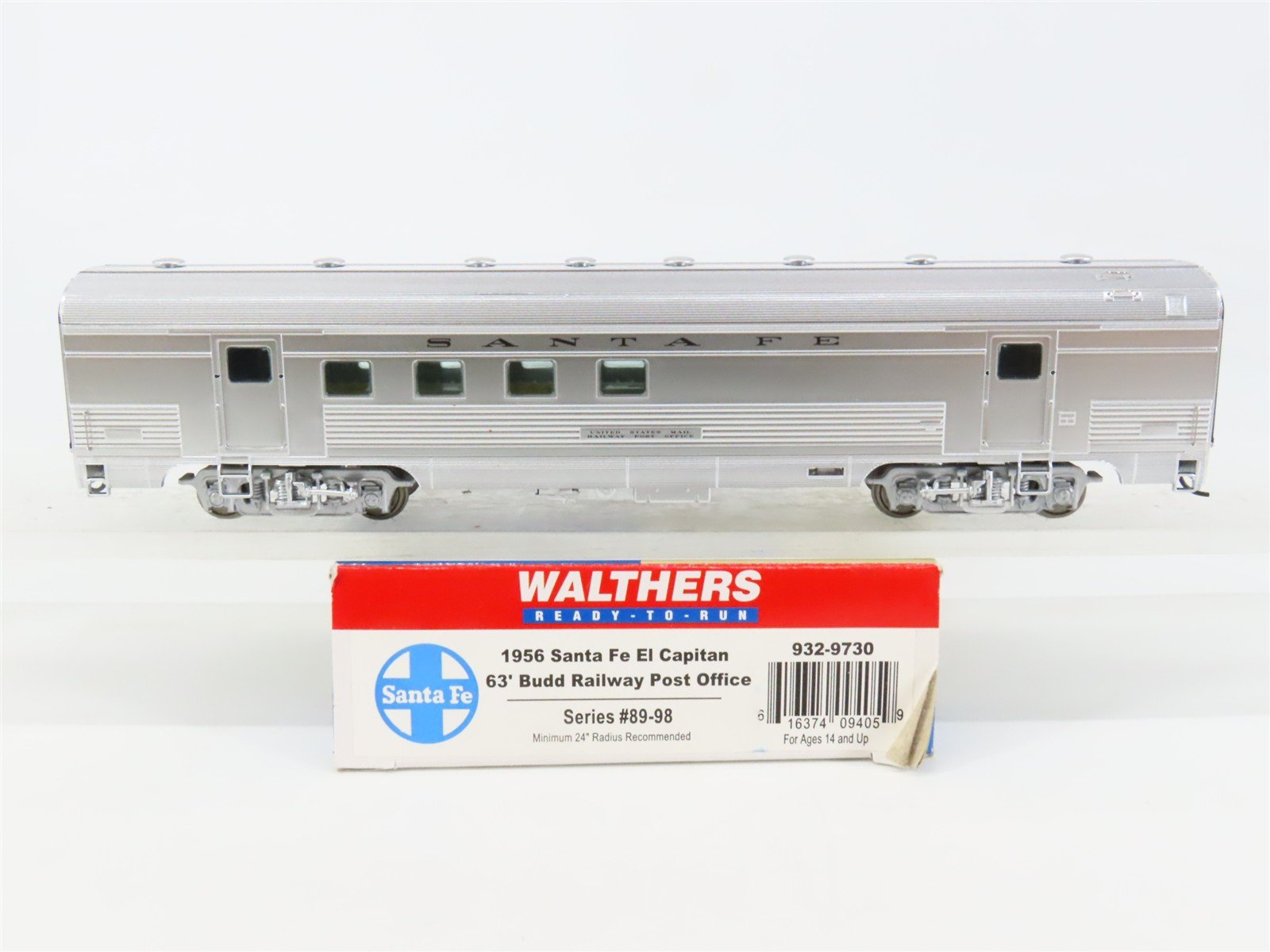 HO Scale Walthers 932-9730 ATSF Santa Fe Railroad 63' RPO Passenger Car