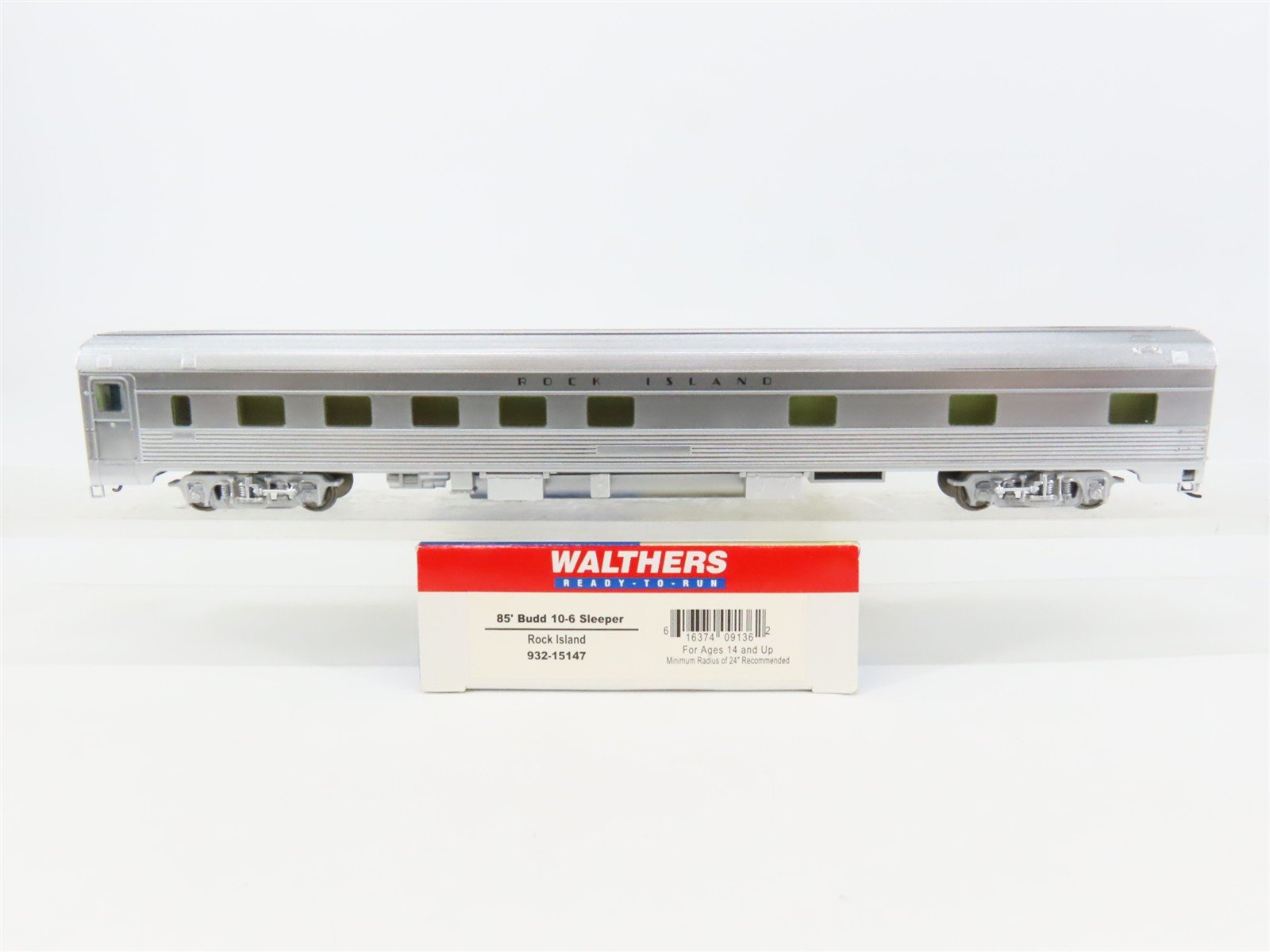HO Scale Walthers 932-15147 RI Rock Island 85' Budd 10-6 Sleeper Passenger Car