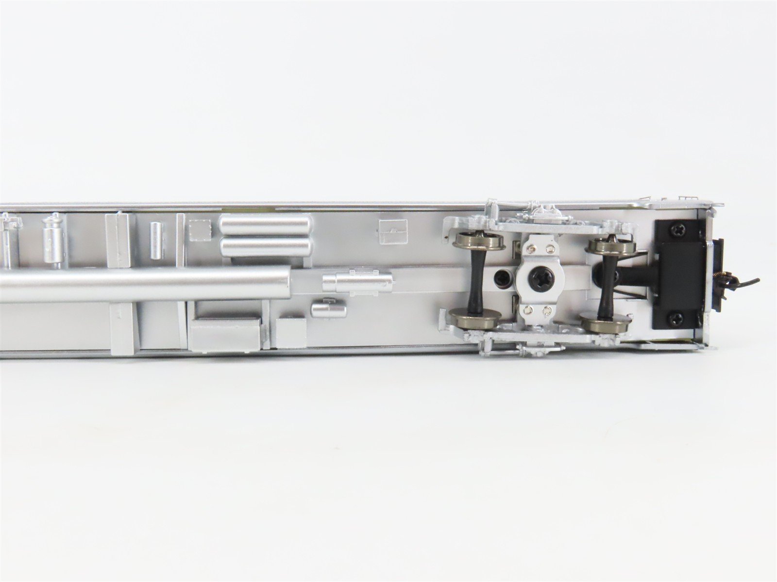HO Scale Walthers 932-15147 RI Rock Island 85' Budd 10-6 Sleeper Passenger Car