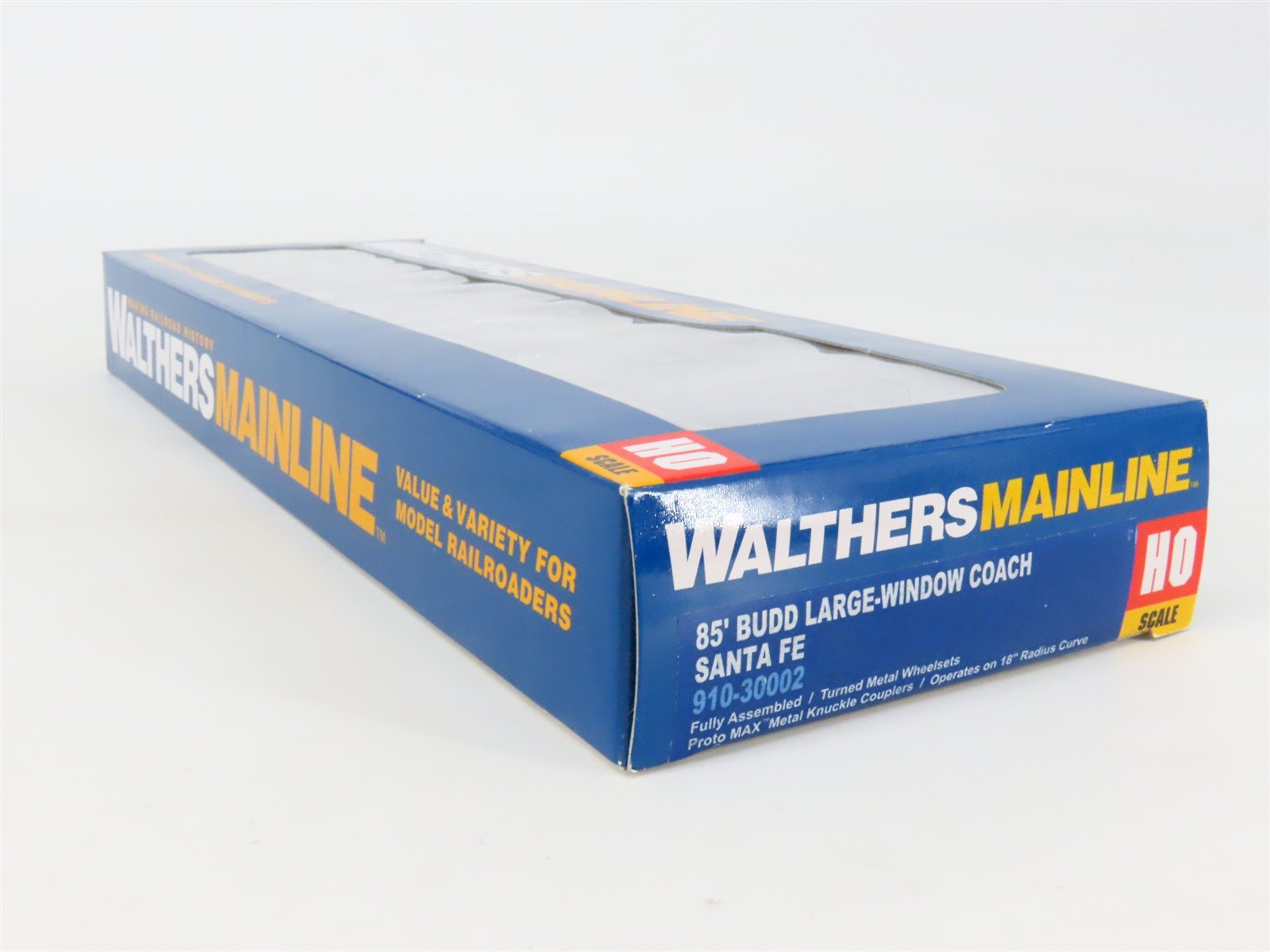 HO Scale Walthers Mainline 910-30002 ATSF Santa Fe 85' Budd Coach Passenger Car