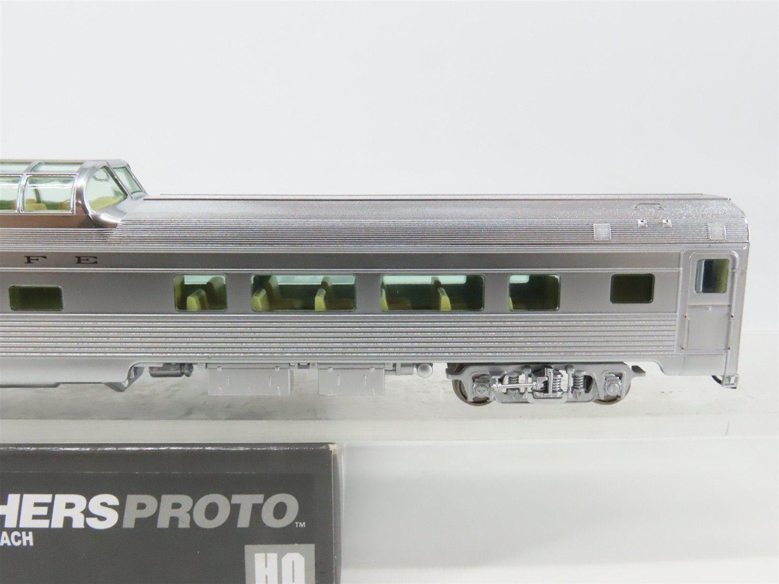 HO Scale Walthers Proto 920-13022 ATSF Santa Fe 85' Budd Dome Coach Passenger