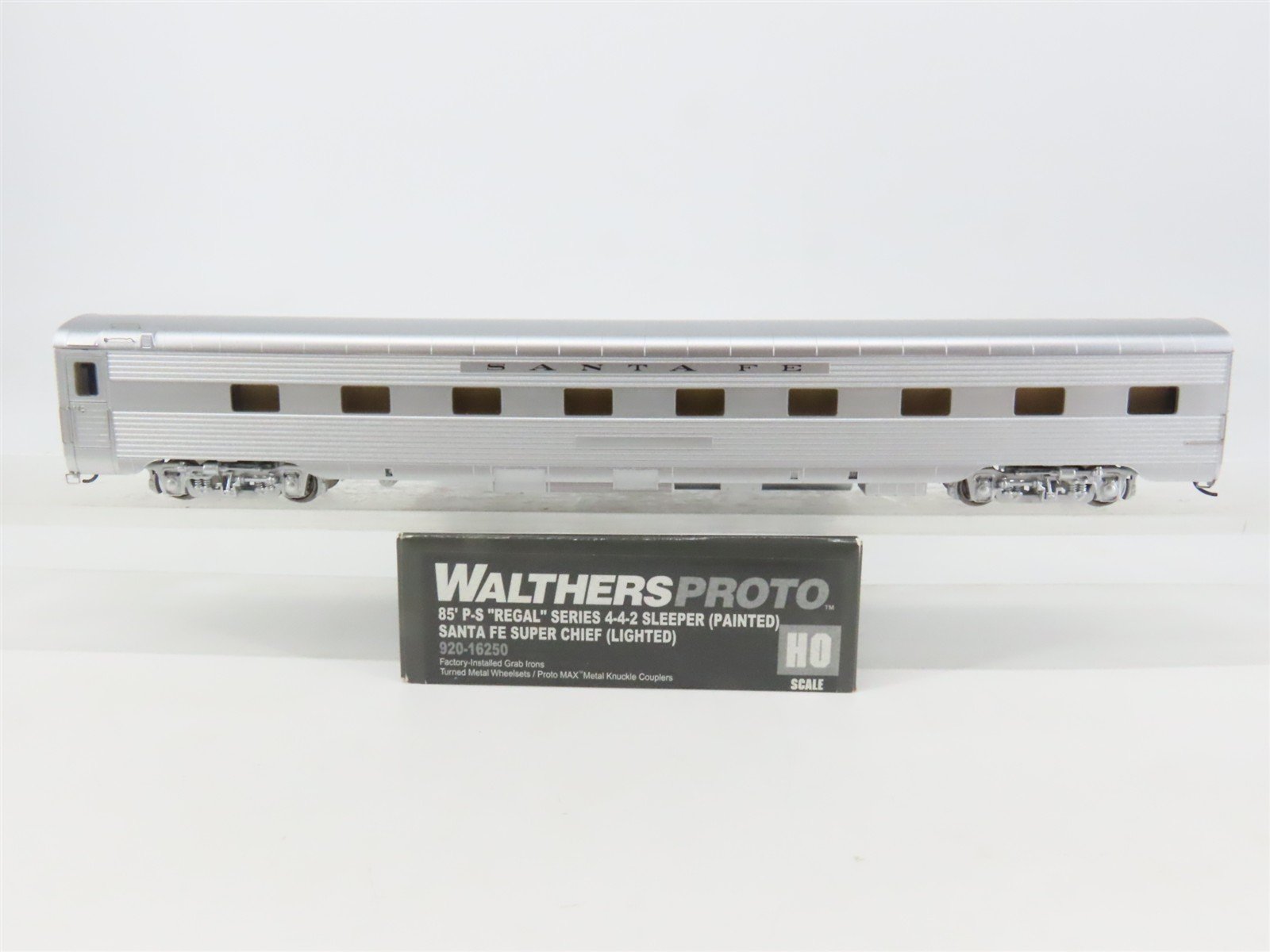 HO Scale Walthers Proto 920-16250 ATSF Santa Fe Railroad 85' Sleeper Passenger