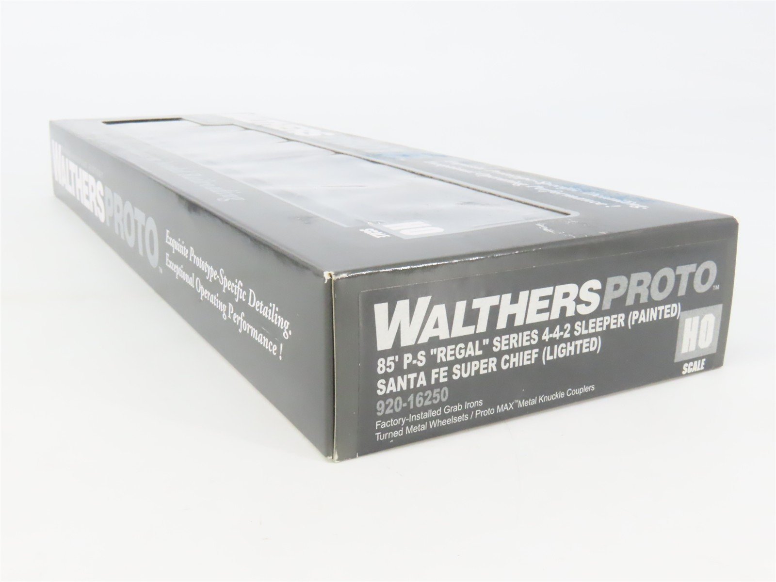 HO Scale Walthers Proto 920-16250 ATSF Santa Fe Railroad 85' Sleeper Passenger
