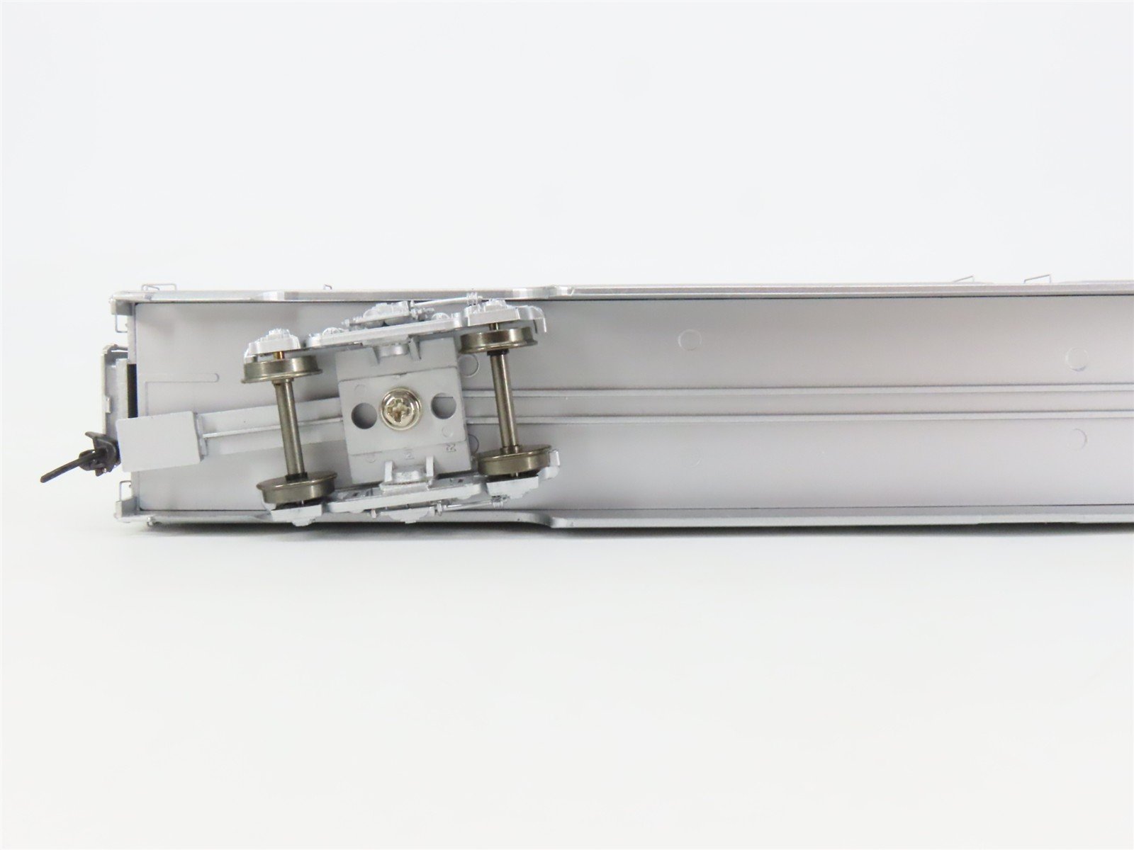 HO Scale InterMountain TSP4820-01 ATSF Santa Fe Hi-Level Coach Passenger #701