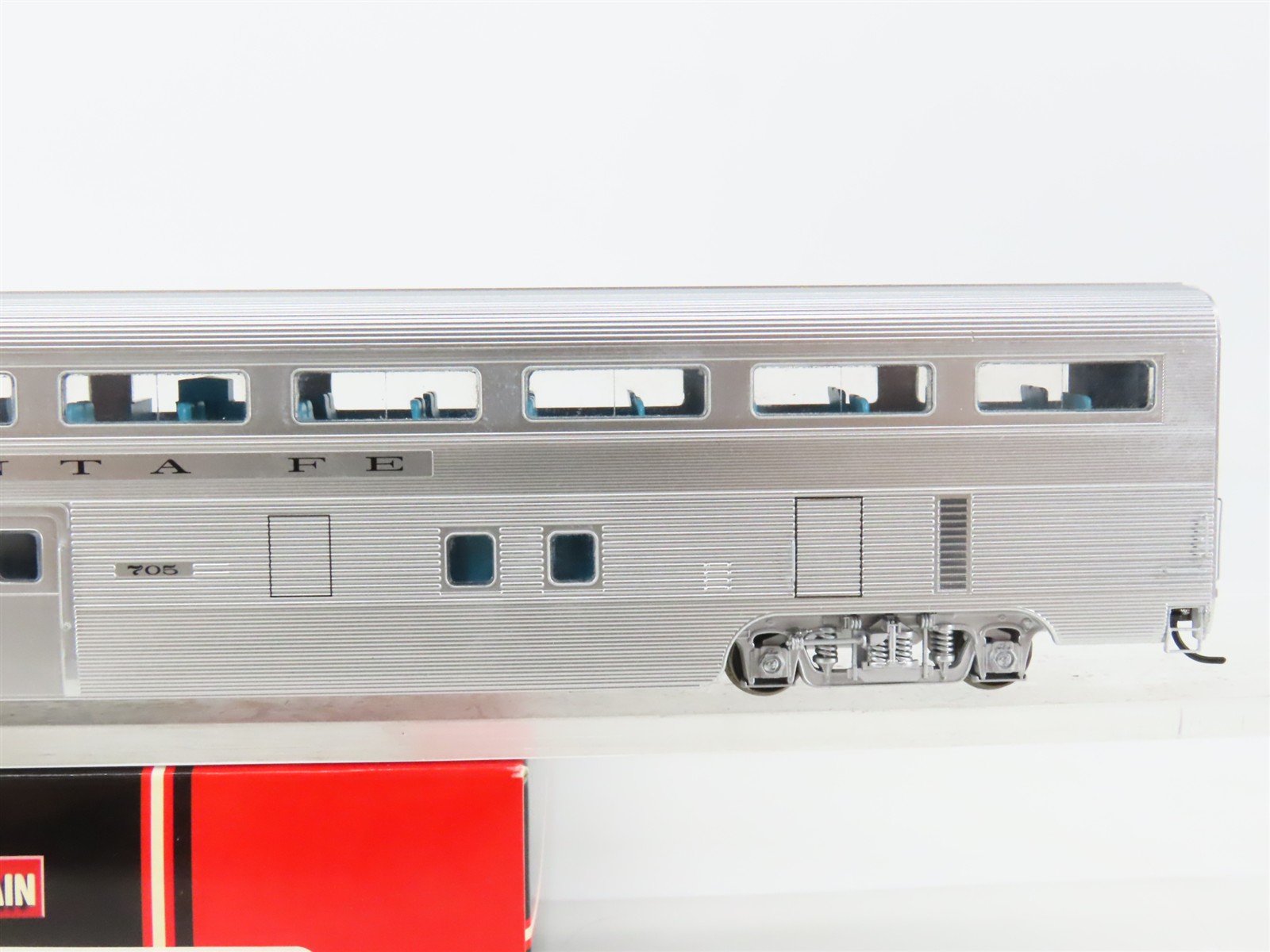 HO Scale InterMountain Passenger TSP4820-02 ATSF Santa Fe Hi-Level Coach #705