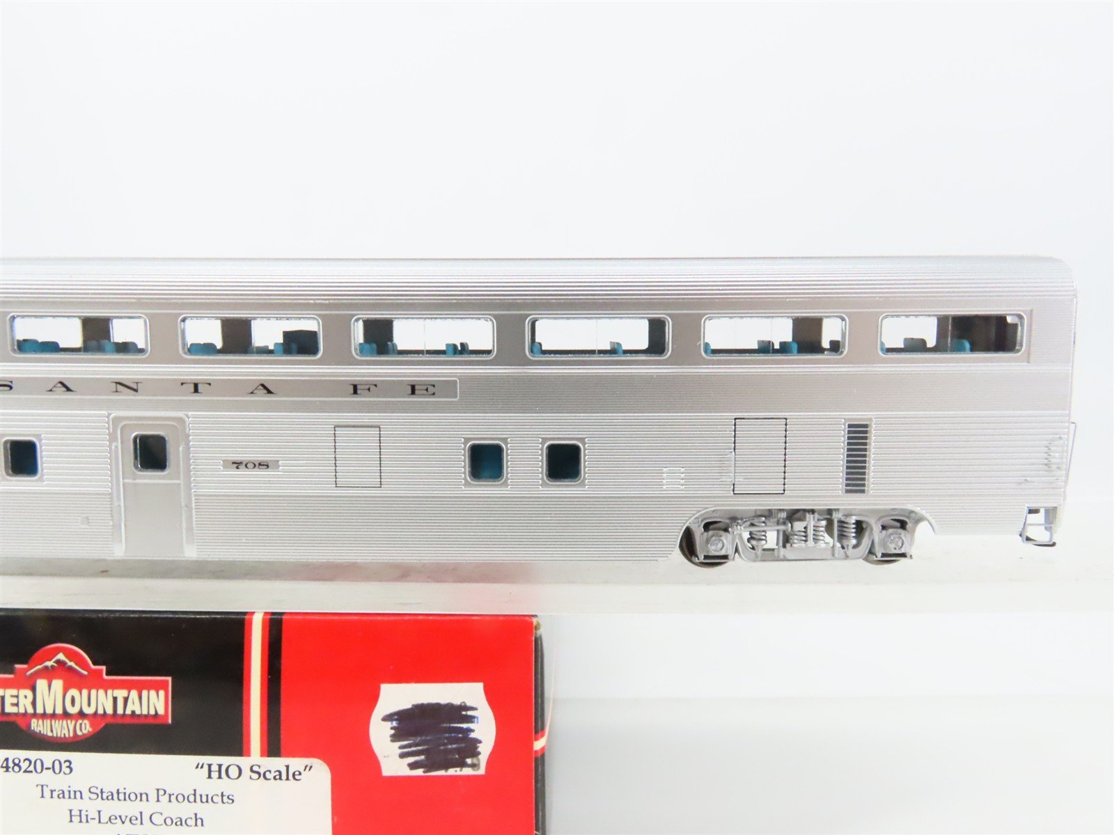 HO Scale InterMountain TSP4820-03 ATSF Santa Fe Coach Passenger Car #708