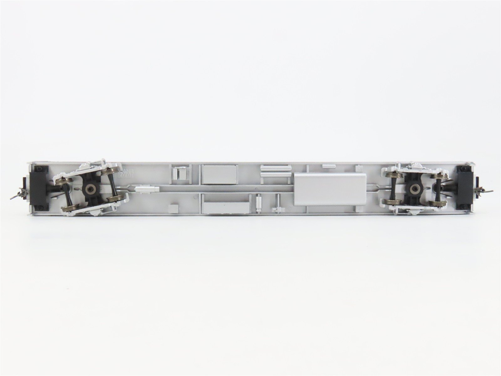 HO Scale Rivarossi R6666 ATSF Santa Fe Railroad Coach Passenger Car #2808