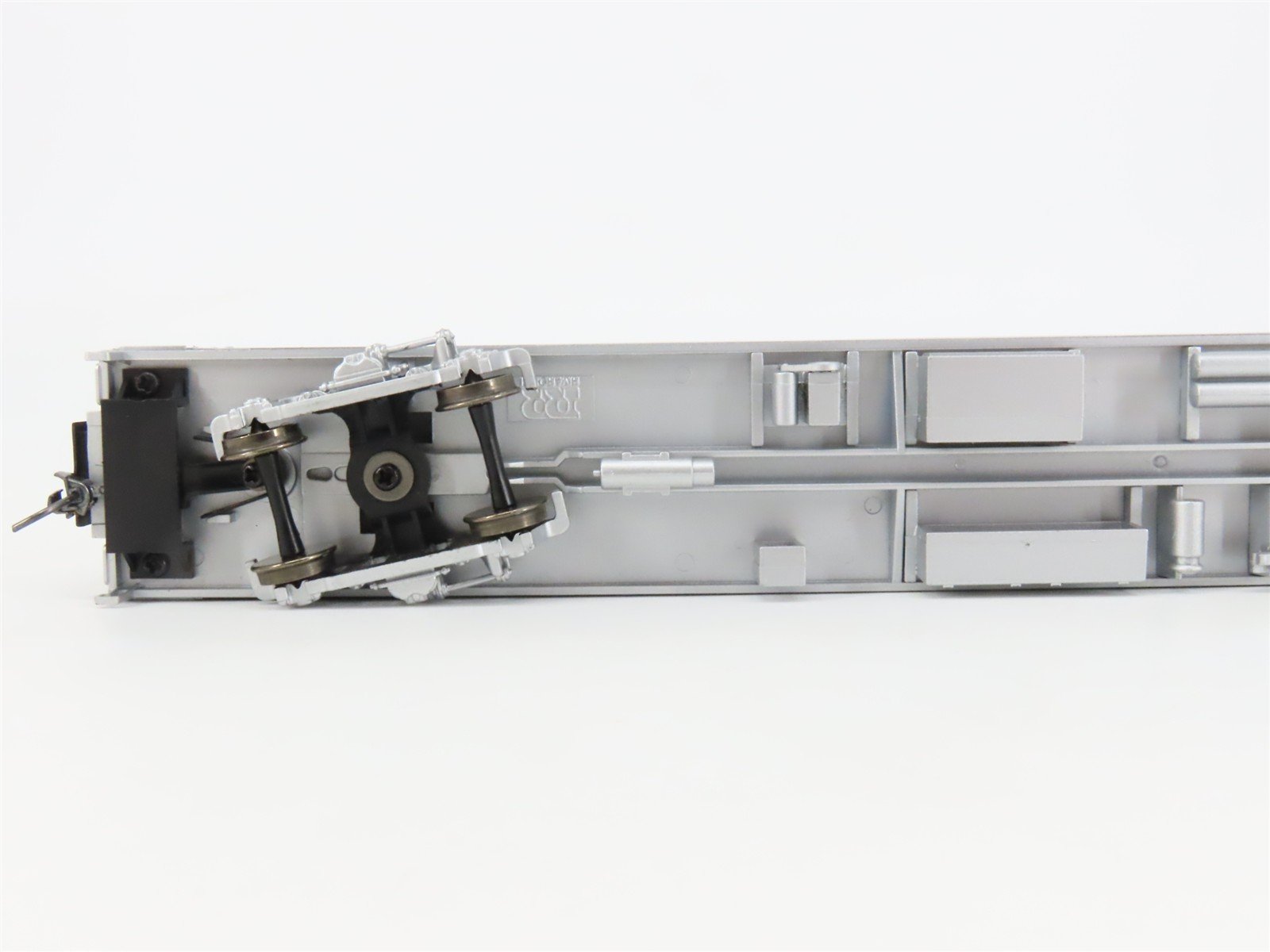 HO Scale Rivarossi R6666 ATSF Santa Fe Railroad Coach Passenger Car #2808