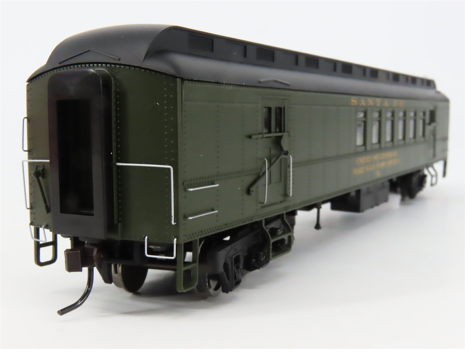 HO Scale Rivarossi HR4213 ATSF Santa Fe Railroad 60' RPO Passenger Car #51
