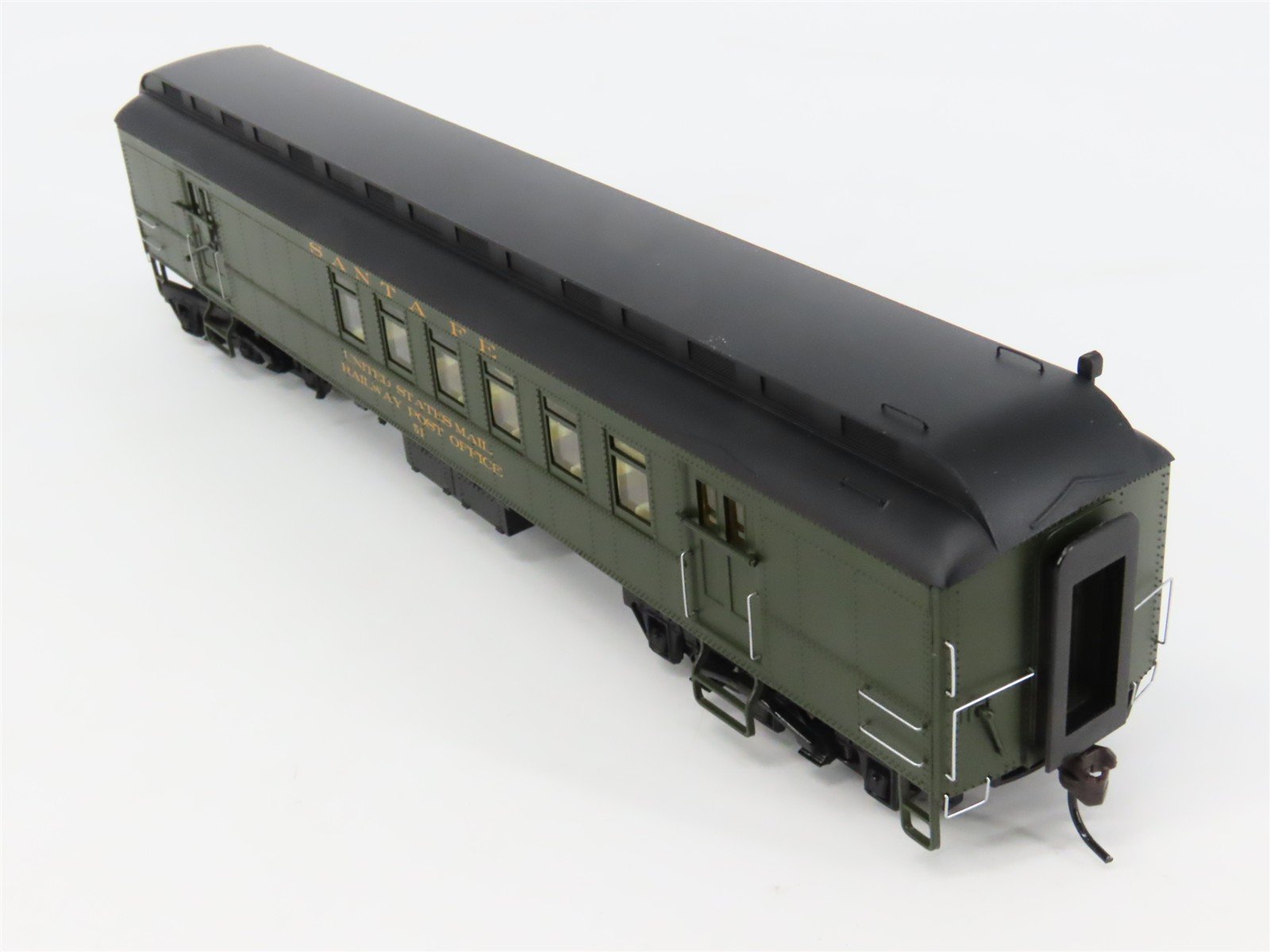 HO Scale Rivarossi HR4213 ATSF Santa Fe Railroad 60' RPO Passenger Car #51