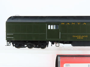 HO Scale Rivarossi HR4211 ATSF Santa Fe Railroad 60' Baggage Passenger Car #1931