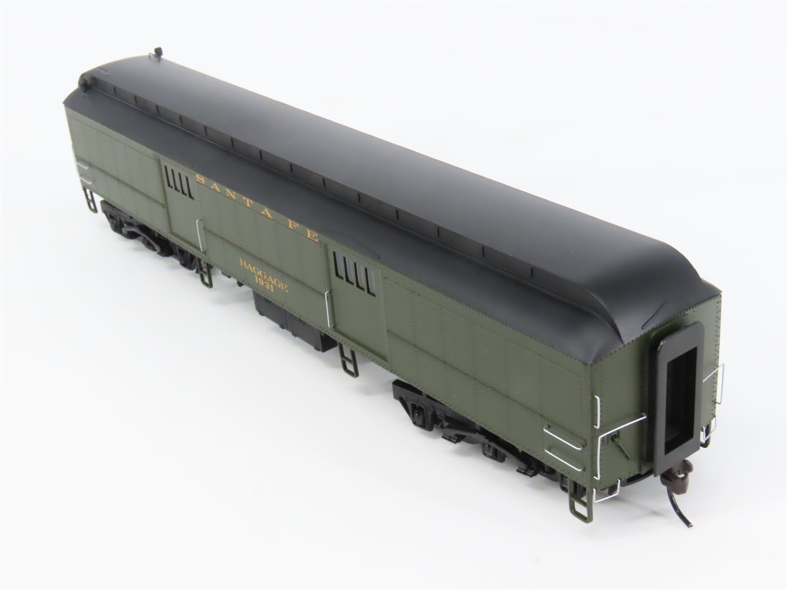 HO Scale Rivarossi HR4211 ATSF Santa Fe Railroad 60' Baggage Passenger Car #1931