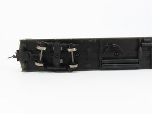 HO Scale Rivarossi HR4212 ATSF Santa Fe Railroad 60' Combine Passenger Car #2555