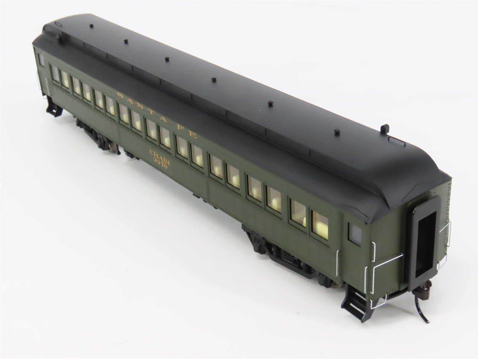 HO Scale Rivarossi HR4209 ATSF Santa Fe Railroad 60' Coach Passenger Car #3370