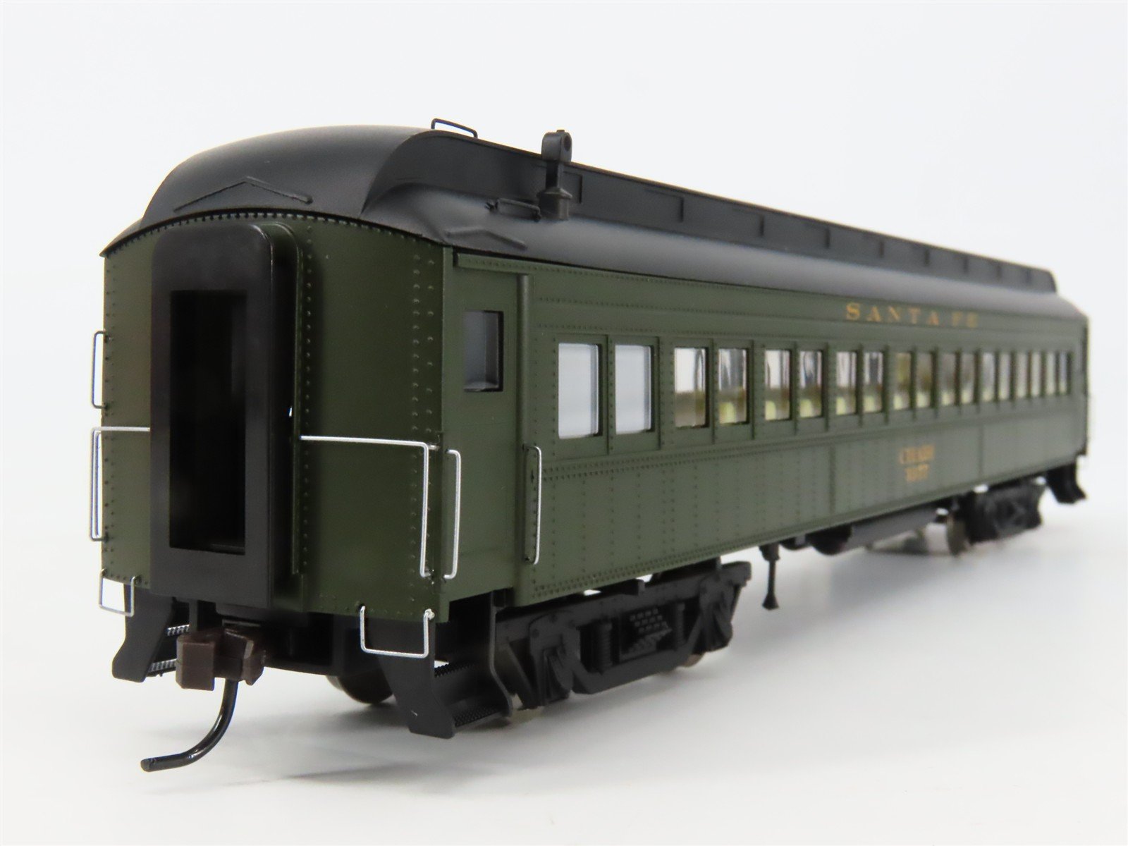 HO Scale Rivarossi HR4210 ATSF Santa Fe Railroad 60' Coach Passenger Car #3377