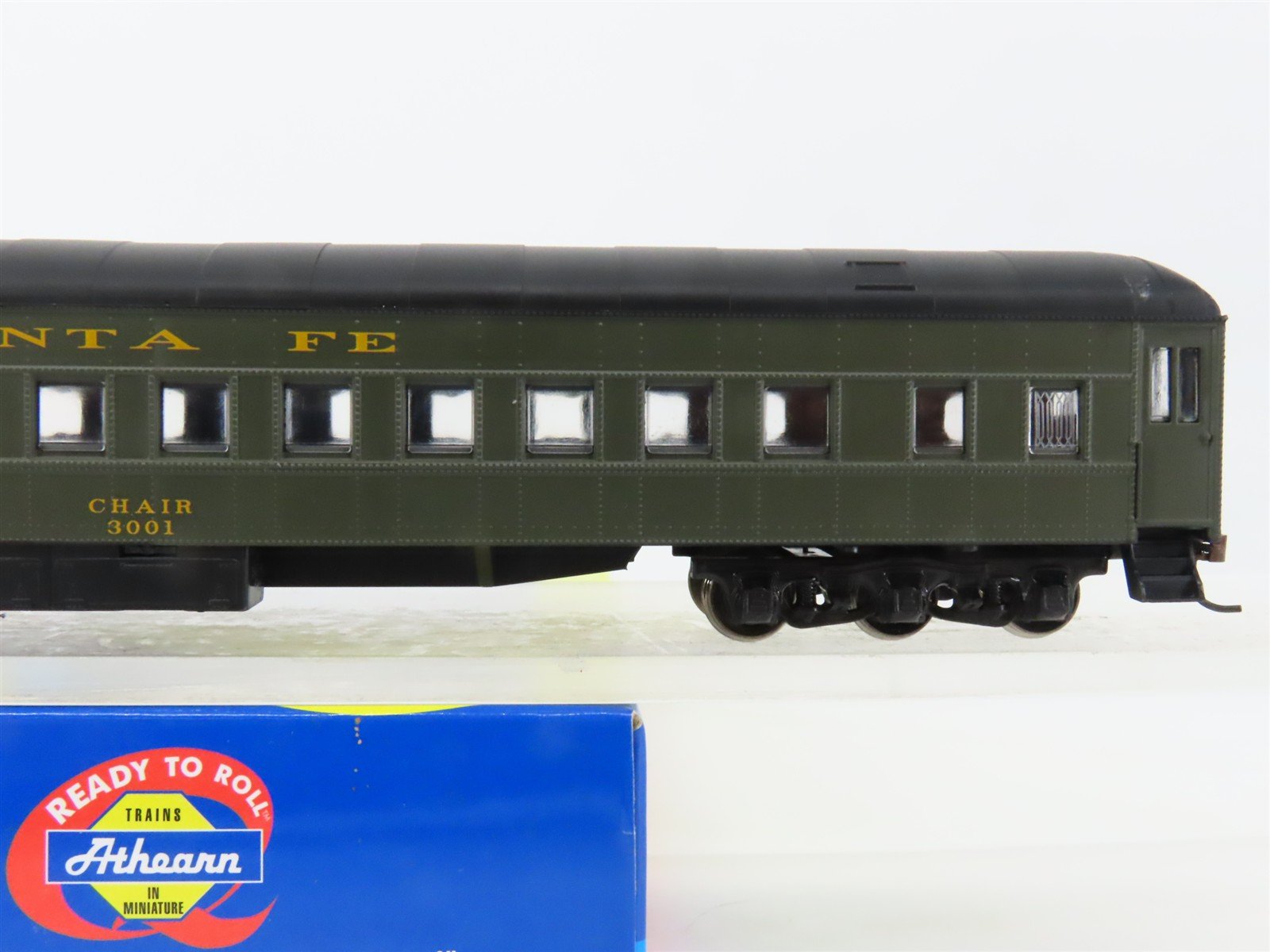 HO Scale Athearn 7854 ATSF Santa Fe Heavyweight Chair Coach Passenger Car #3001