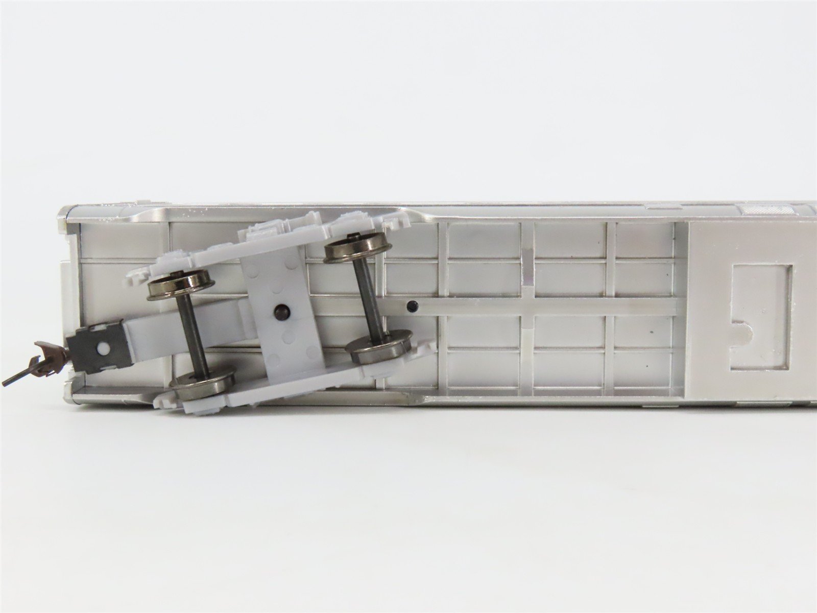 HO Scale Athearn 7915 ATSF Santa Fe Streamlined Observation Passenger #3197