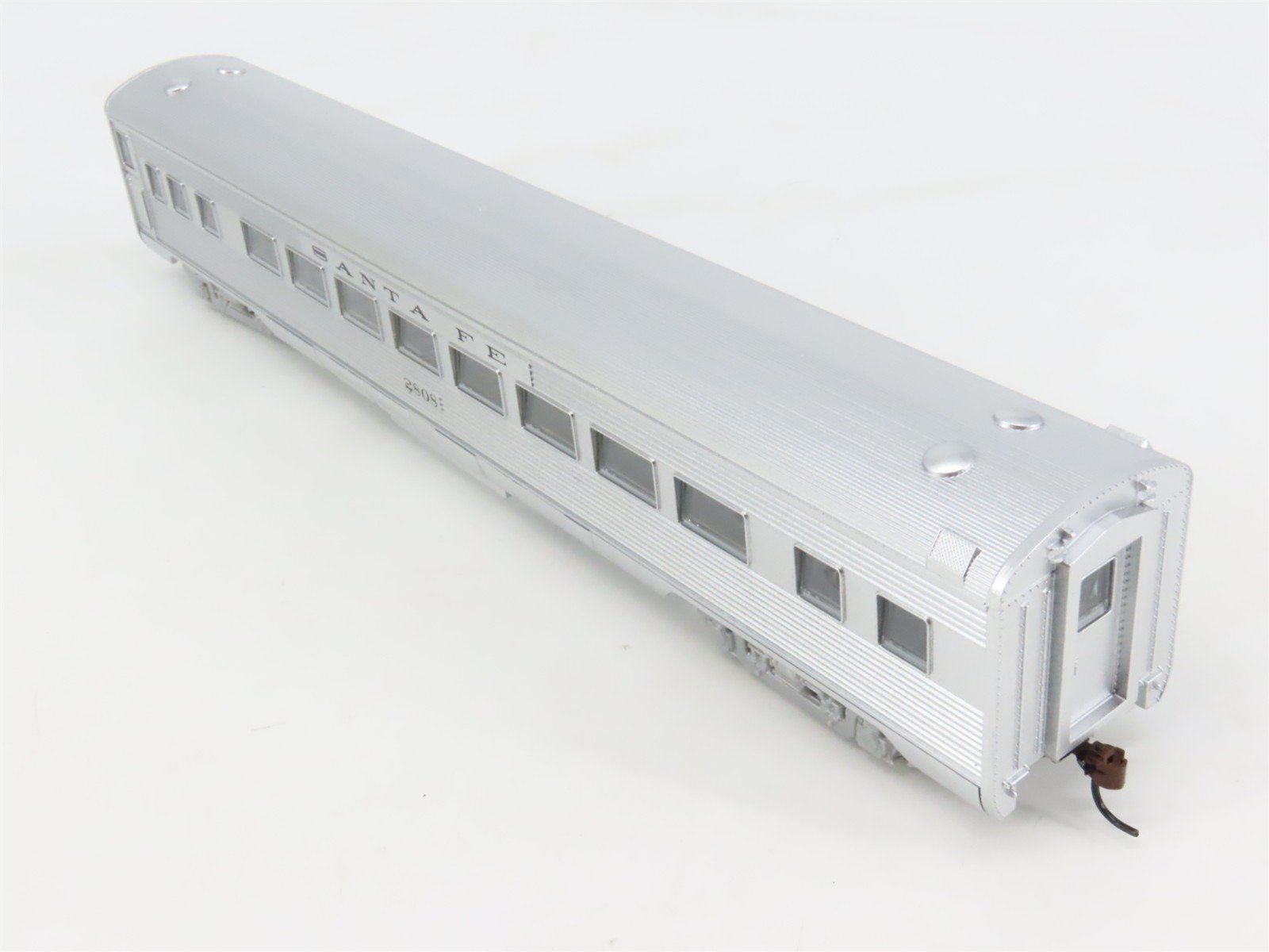 HO Scale Athearn 7914 ATSF Santa Fe Railroad Streamlined Coach Passenger #2808