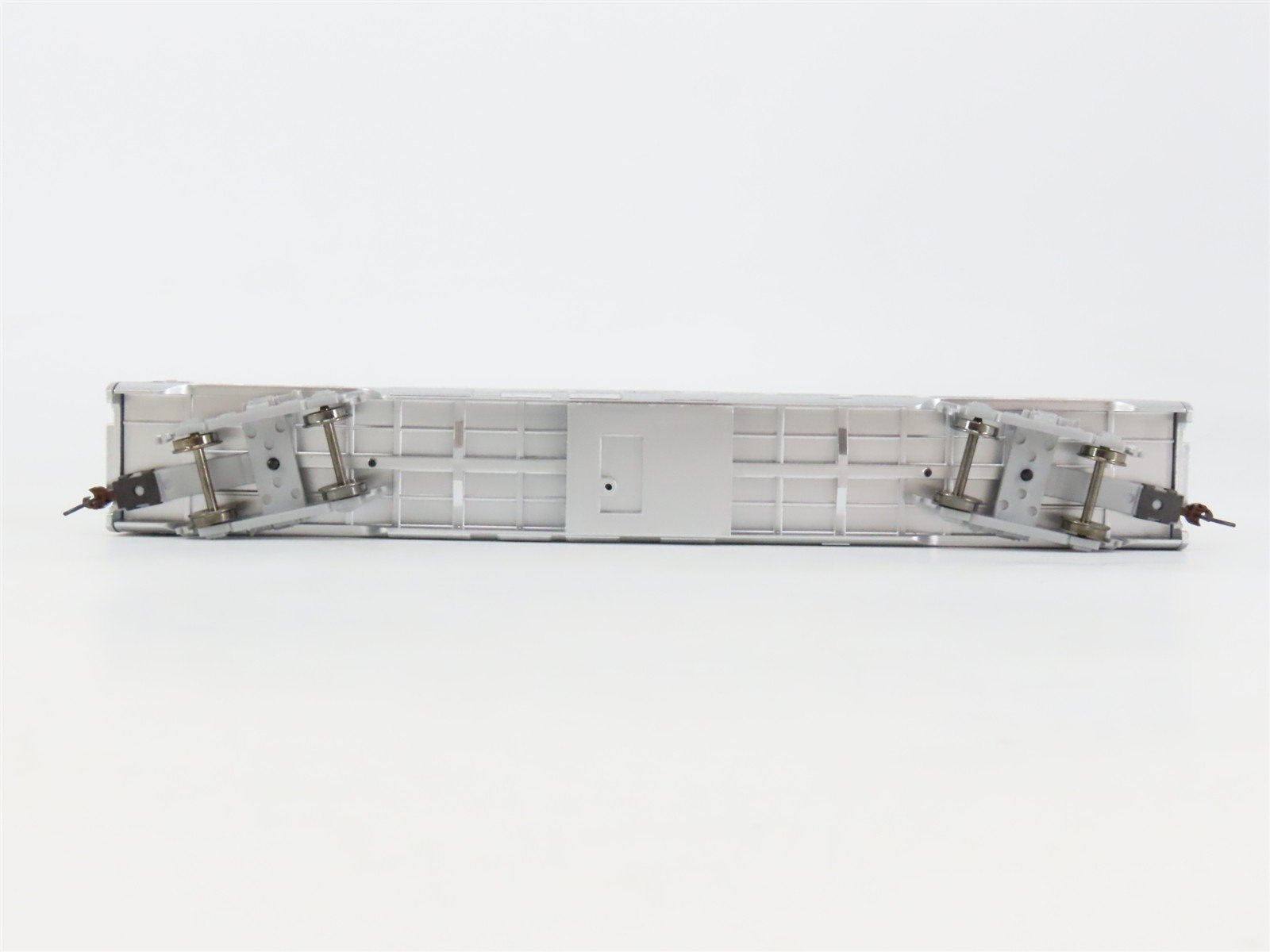 HO Scale Athearn 7914 ATSF Santa Fe Railroad Streamlined Coach Passenger #2808
