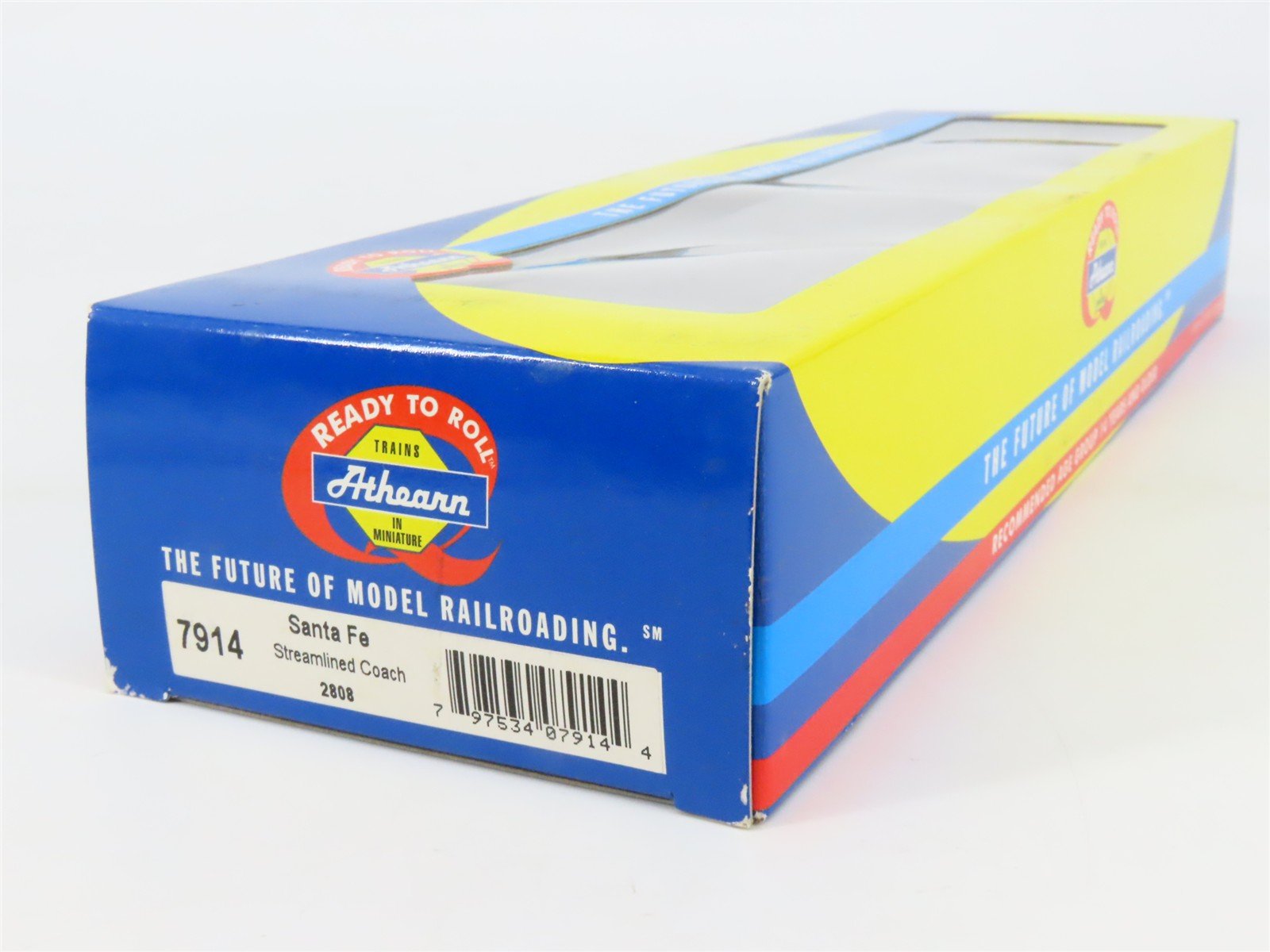 HO Scale Athearn 7914 ATSF Santa Fe Railroad Streamlined Coach Passenger #2808