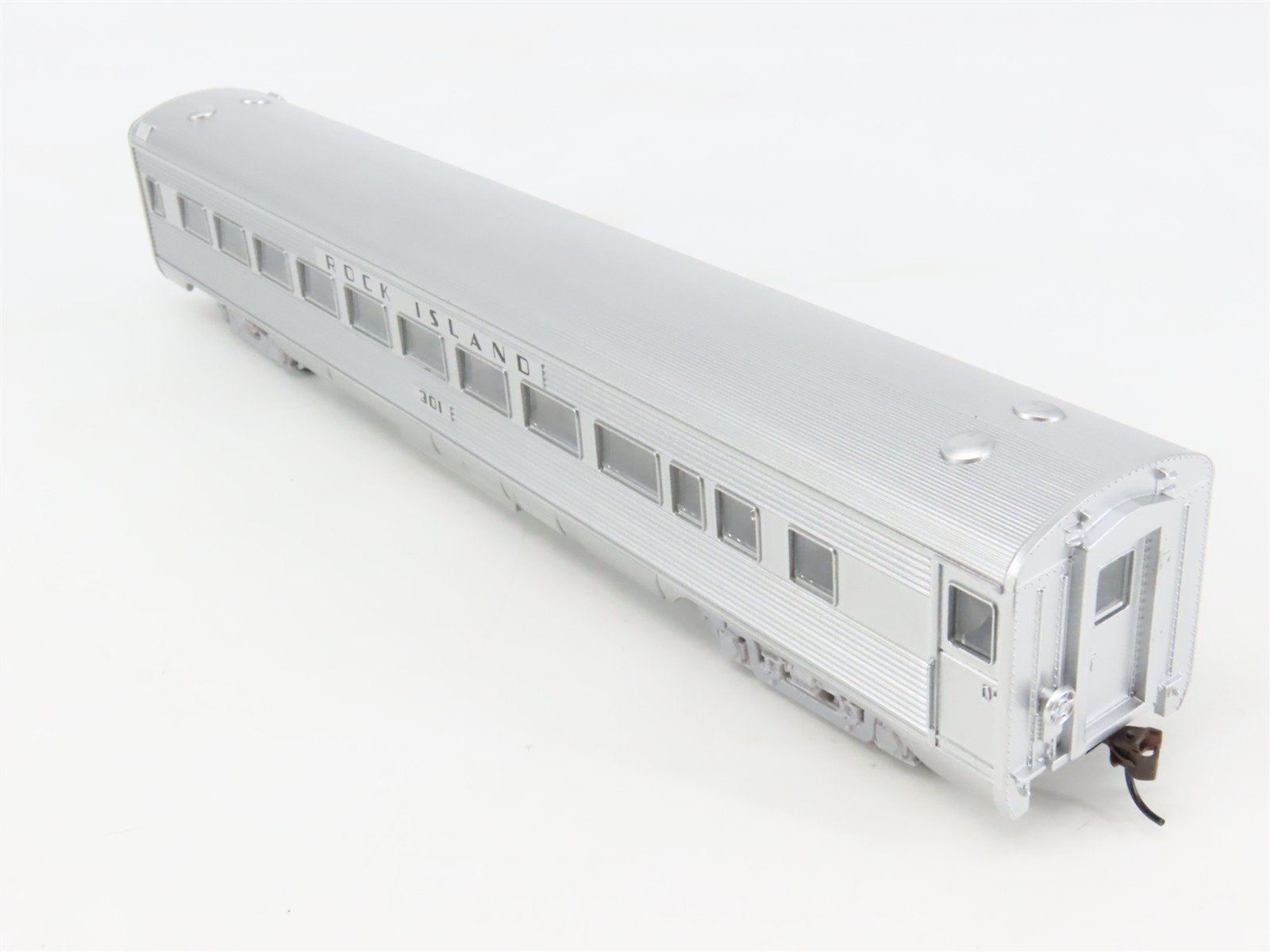 HO Scale Athearn 7924 RI Rock Island Railroad Streamline Coach Passenger #301