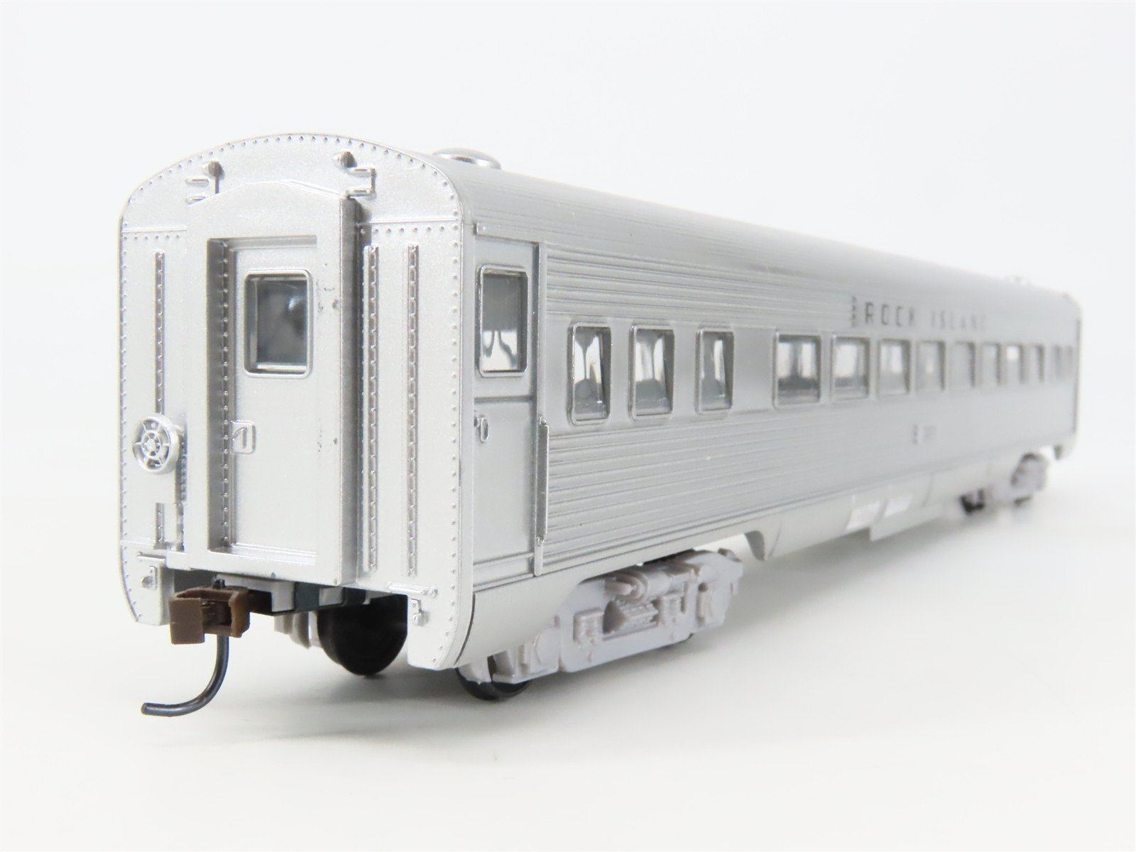 HO Scale Athearn 7924 RI Rock Island Railroad Streamline Coach Passenger #301