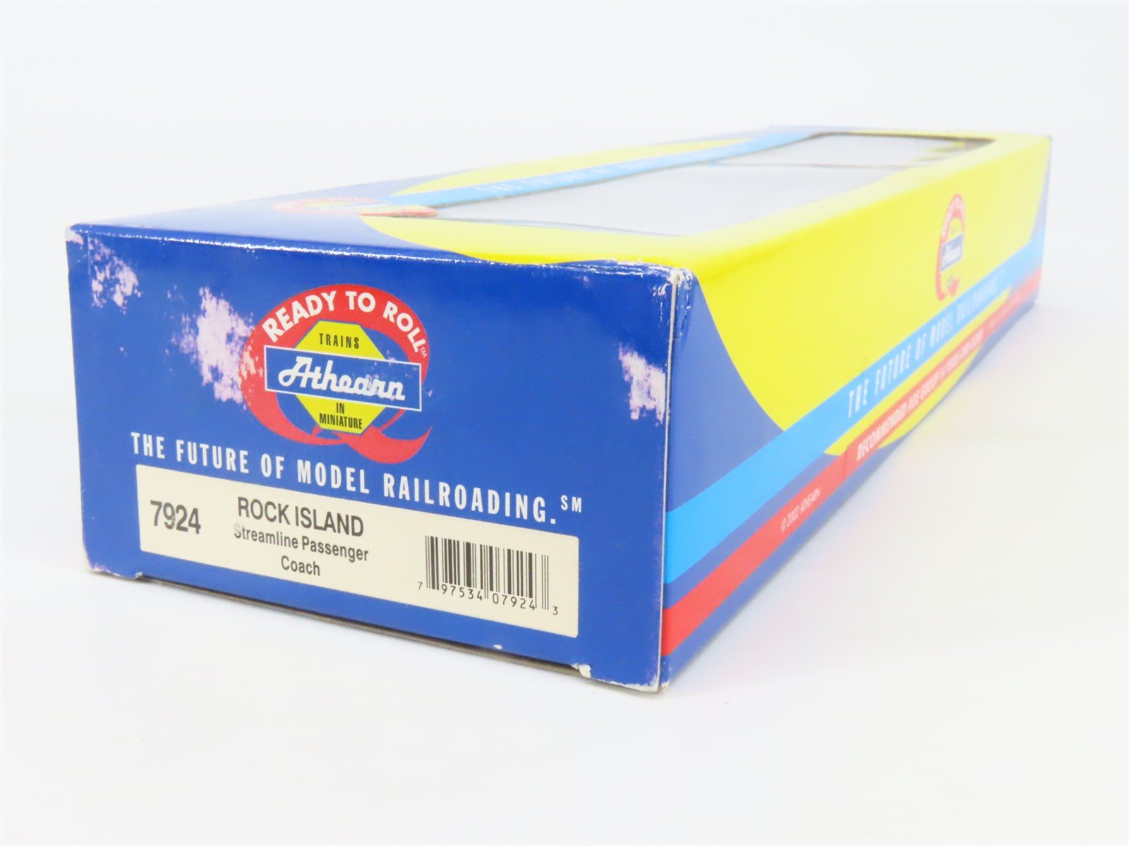 HO Scale Athearn 7924 RI Rock Island Railroad Streamline Coach Passenger #301