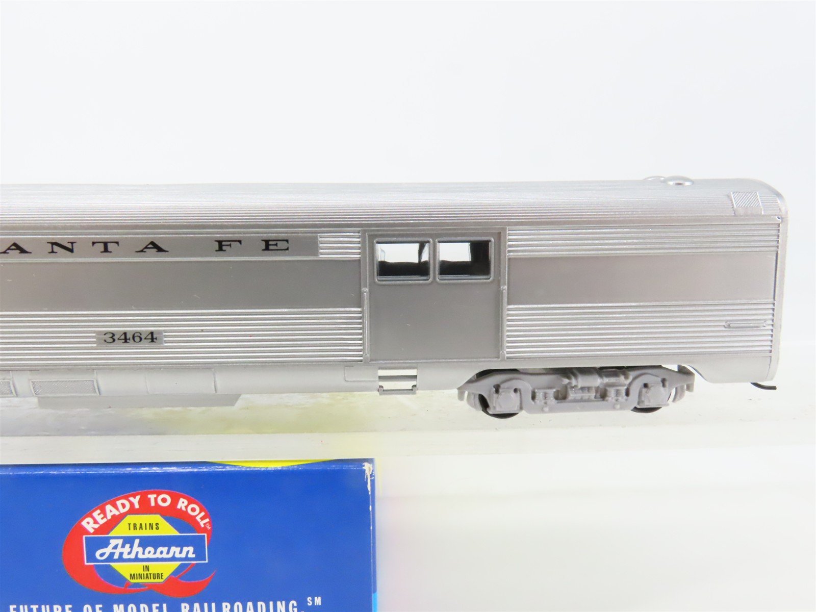 HO Scale Athearn 7910 ATSF Santa Fe Railroad Streamline Baggage Passenger #3464
