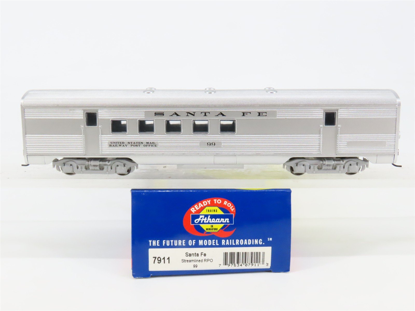 HO Scale Athearn 7911 ATSF Santa Fe Railroad Streamlined RPO Passenger Car #99
