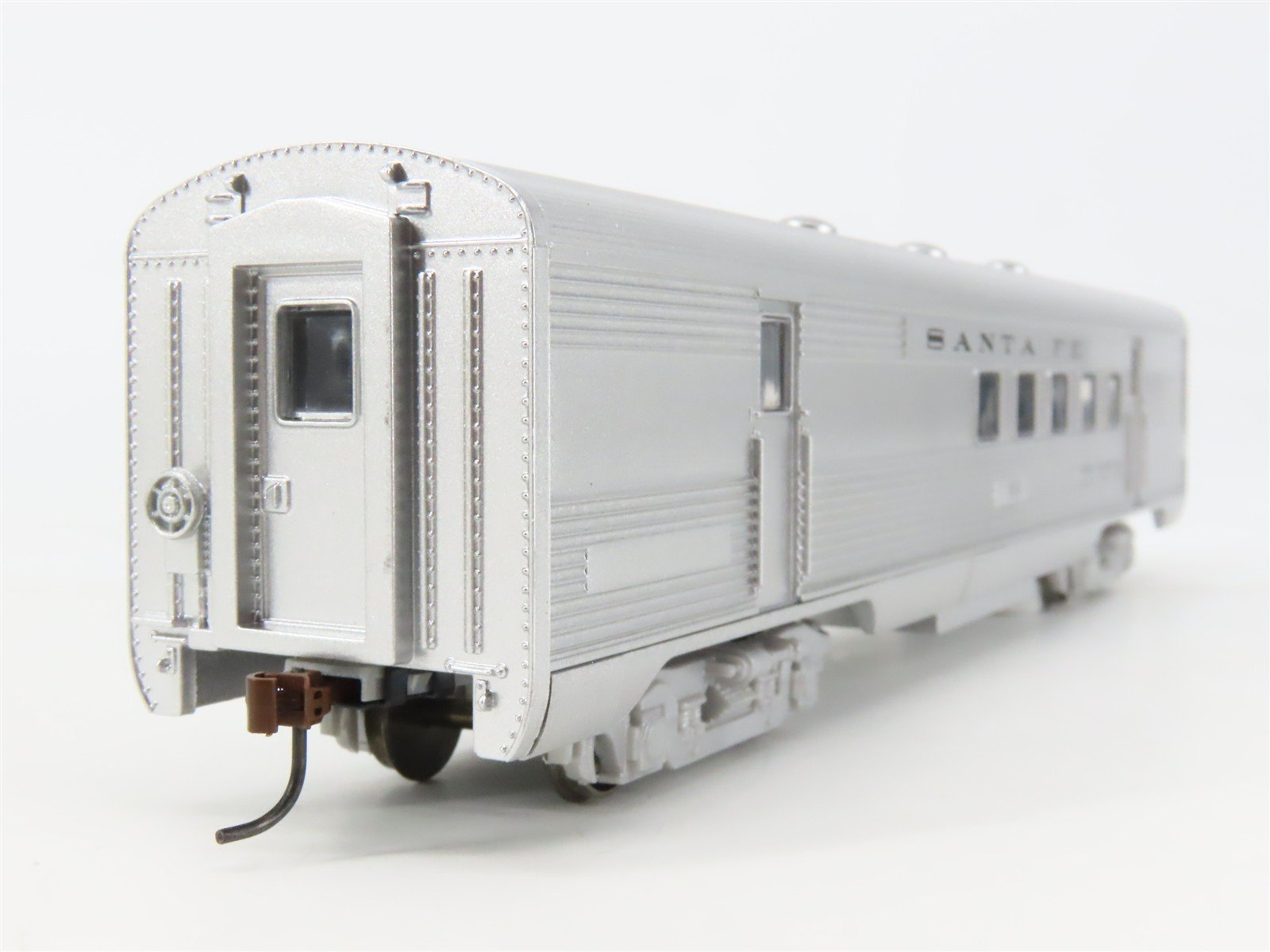 HO Scale Athearn 7911 ATSF Santa Fe Railroad Streamlined RPO Passenger Car #99