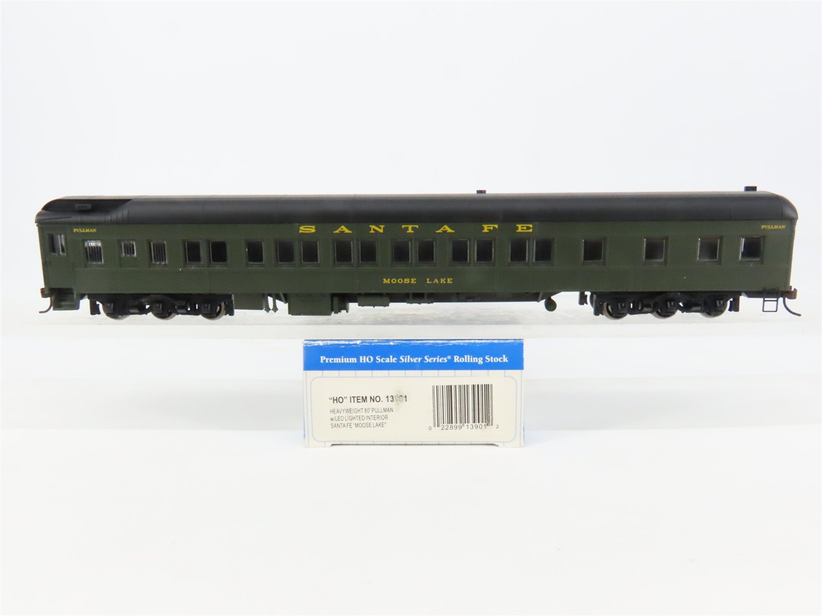 HO Bachmann Silver Series 13901 ATSF Santa Fe 80' Pullman Passenger 